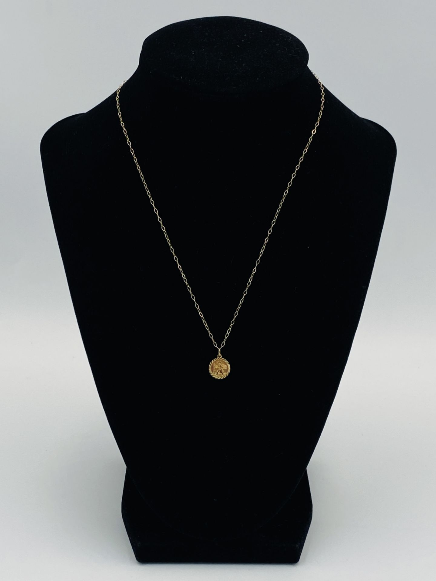 Two 9ct gold necklaces - Image 5 of 7