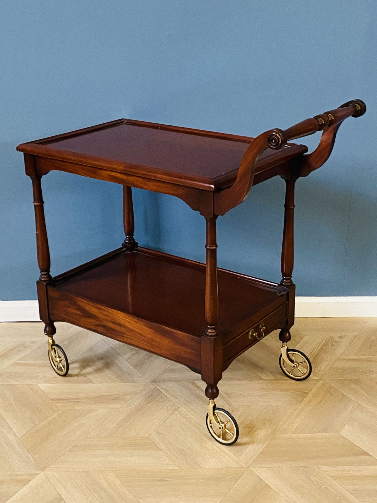 Mahogany two tier serving trolley - Image 2 of 8
