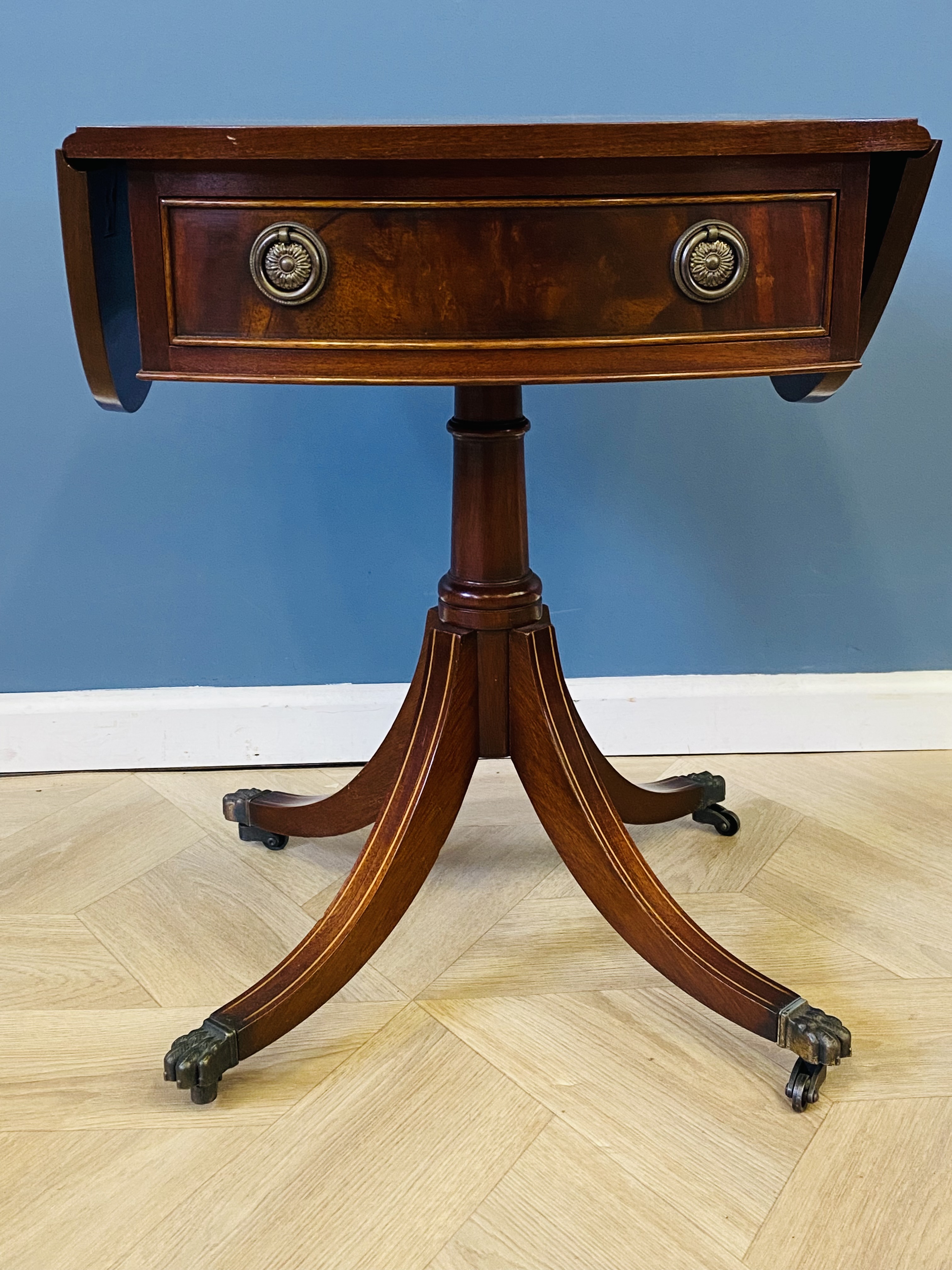 Pair of inlaid mahogany drop leaf lamp tables - Image 2 of 7