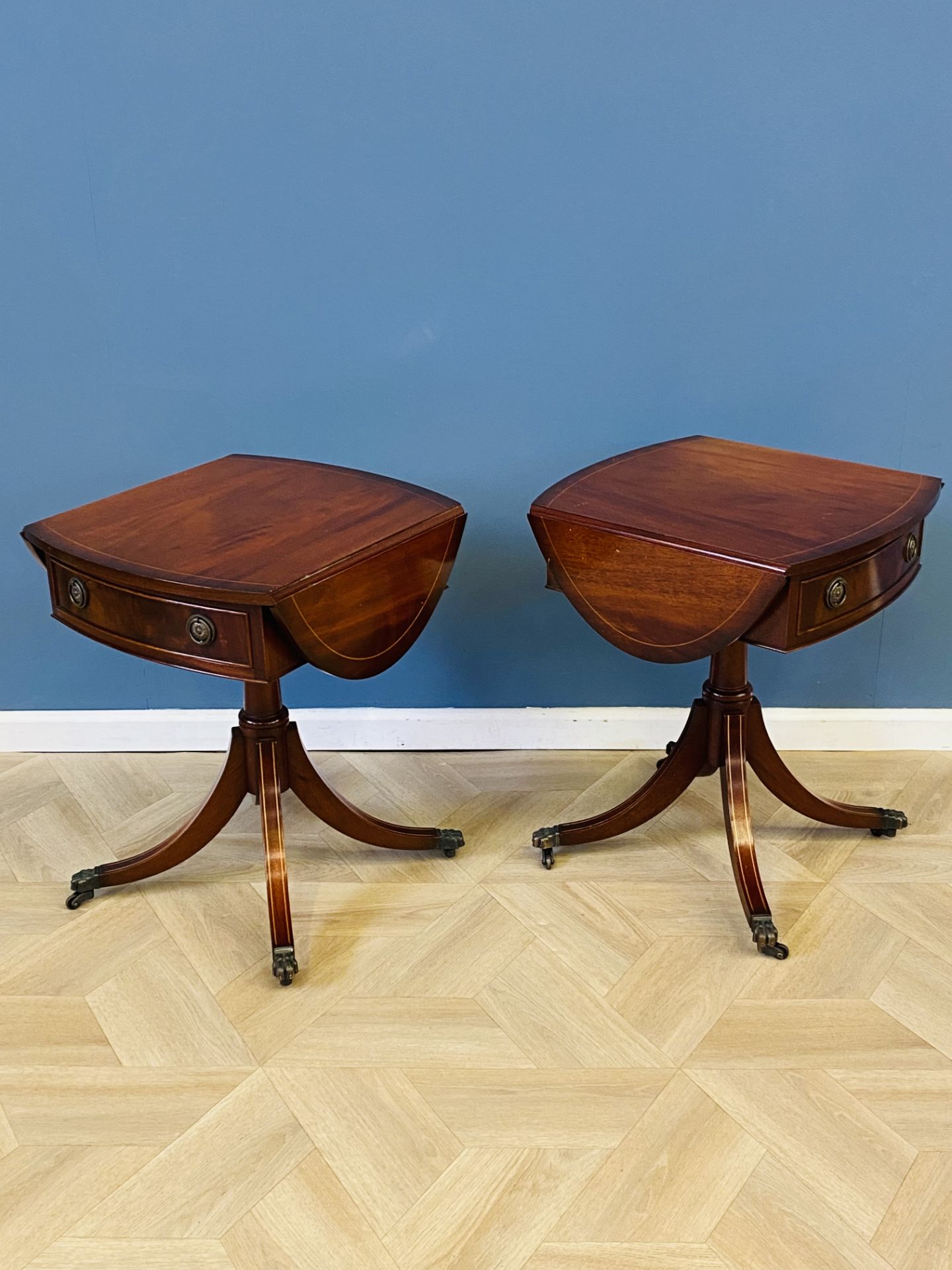 Pair of inlaid mahogany drop leaf lamp tables - Image 3 of 7