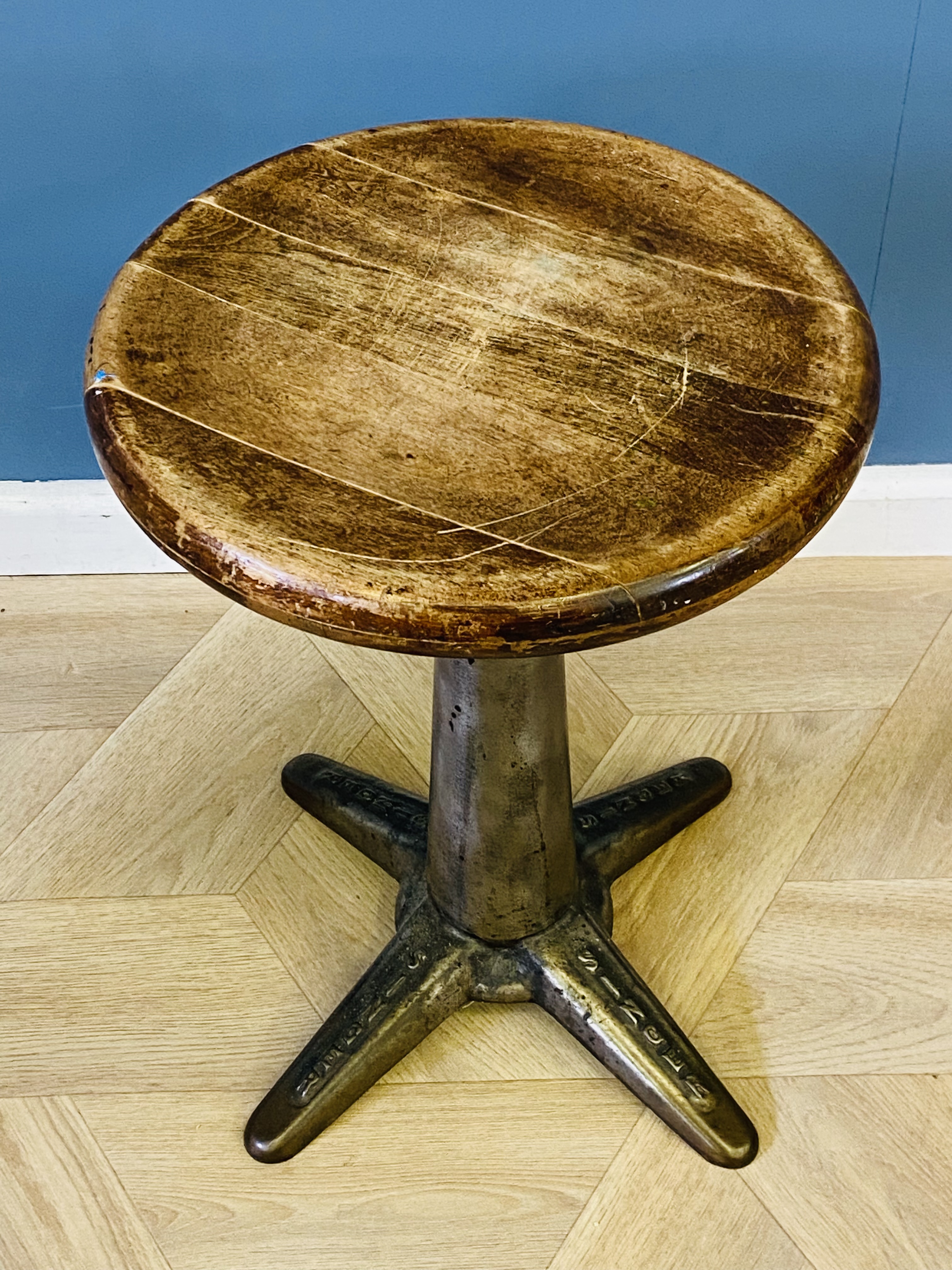Pair of steel and cast iron 'Singer' industrial factory stools - Image 3 of 7