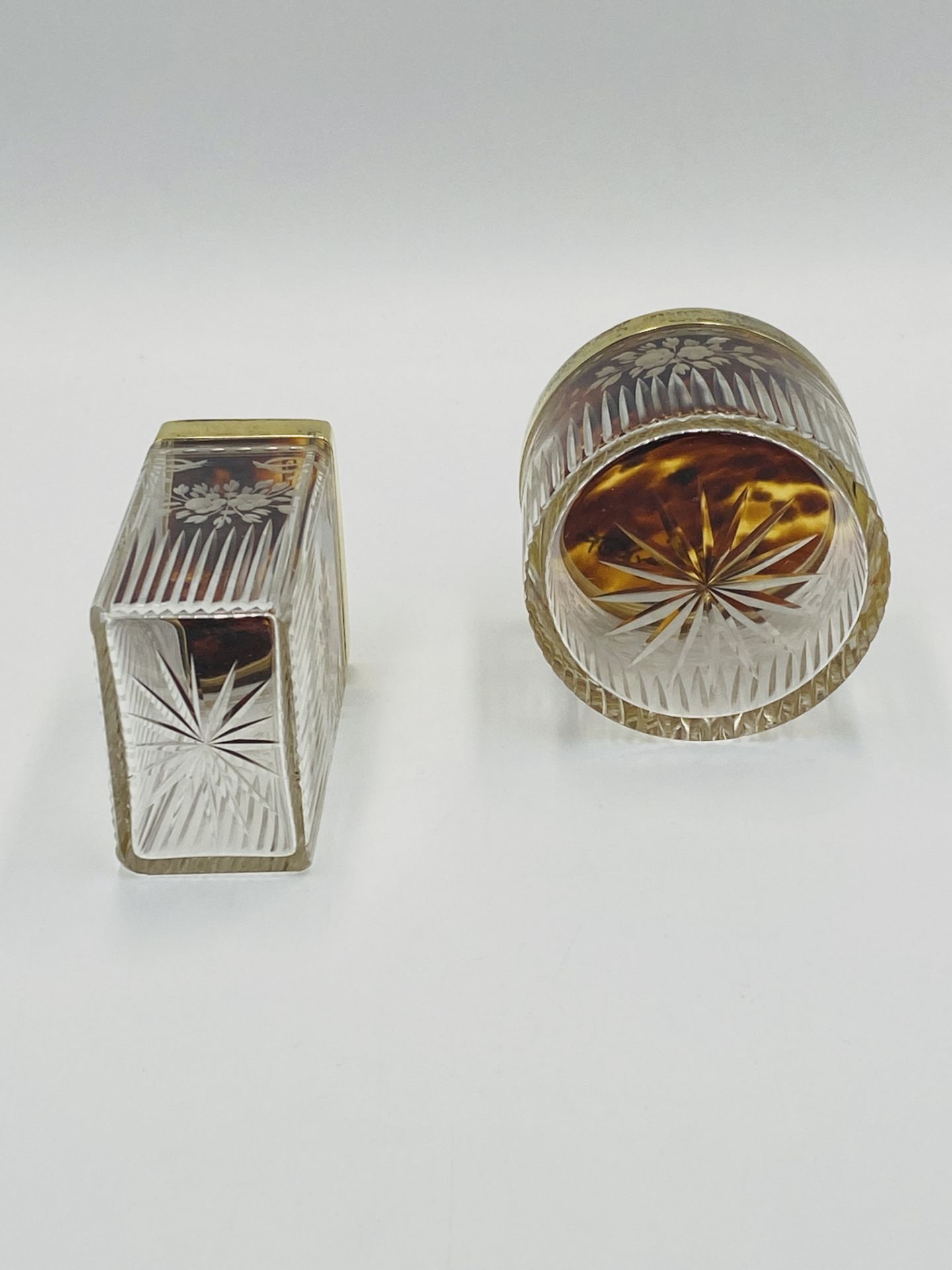 Two silver and tortoiseshell dressing jars - Image 4 of 6