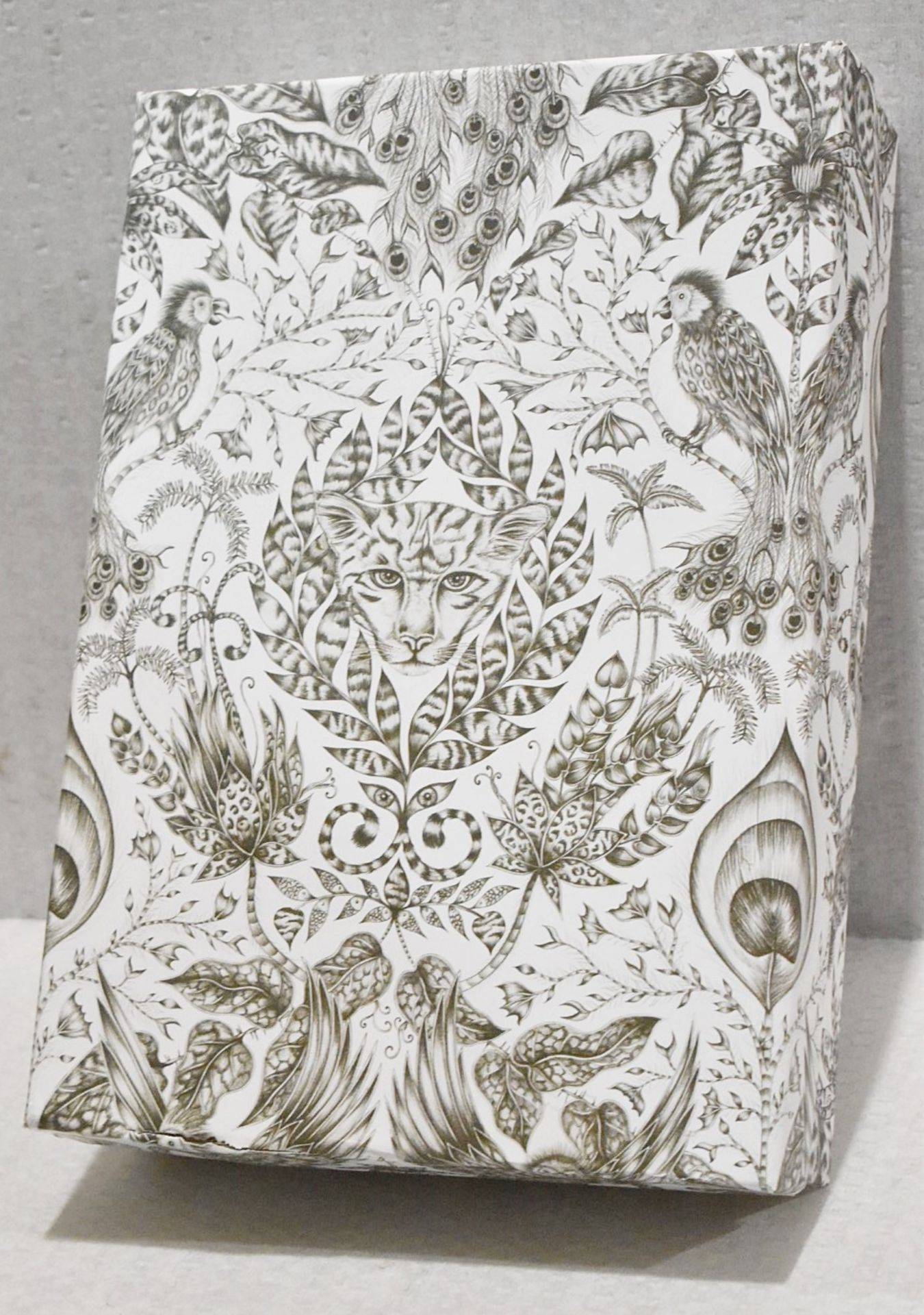 1 x EMMA J SHIPLEY 'Lynx' Designer Kingsize Cotton Sateen Duvet Cover (230cm x 220cm) - RRP £180.00 - Image 2 of 7