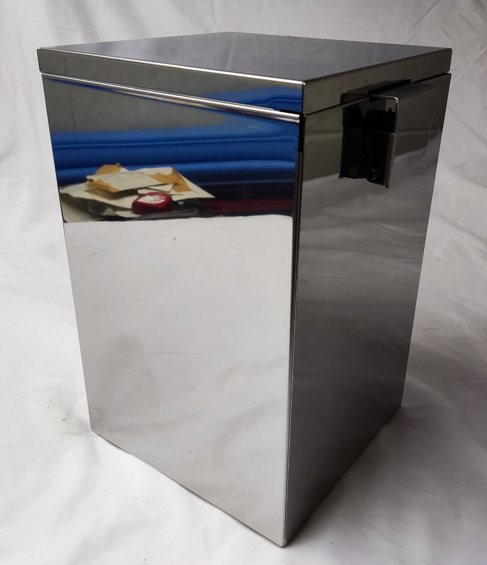 1 x DÉCOR WALTHER Luxury Shiny Silver Coloured Pedal Bin - RRP £495.00 - Ref: /HOC248/HC5 - CL987 - - Image 7 of 7