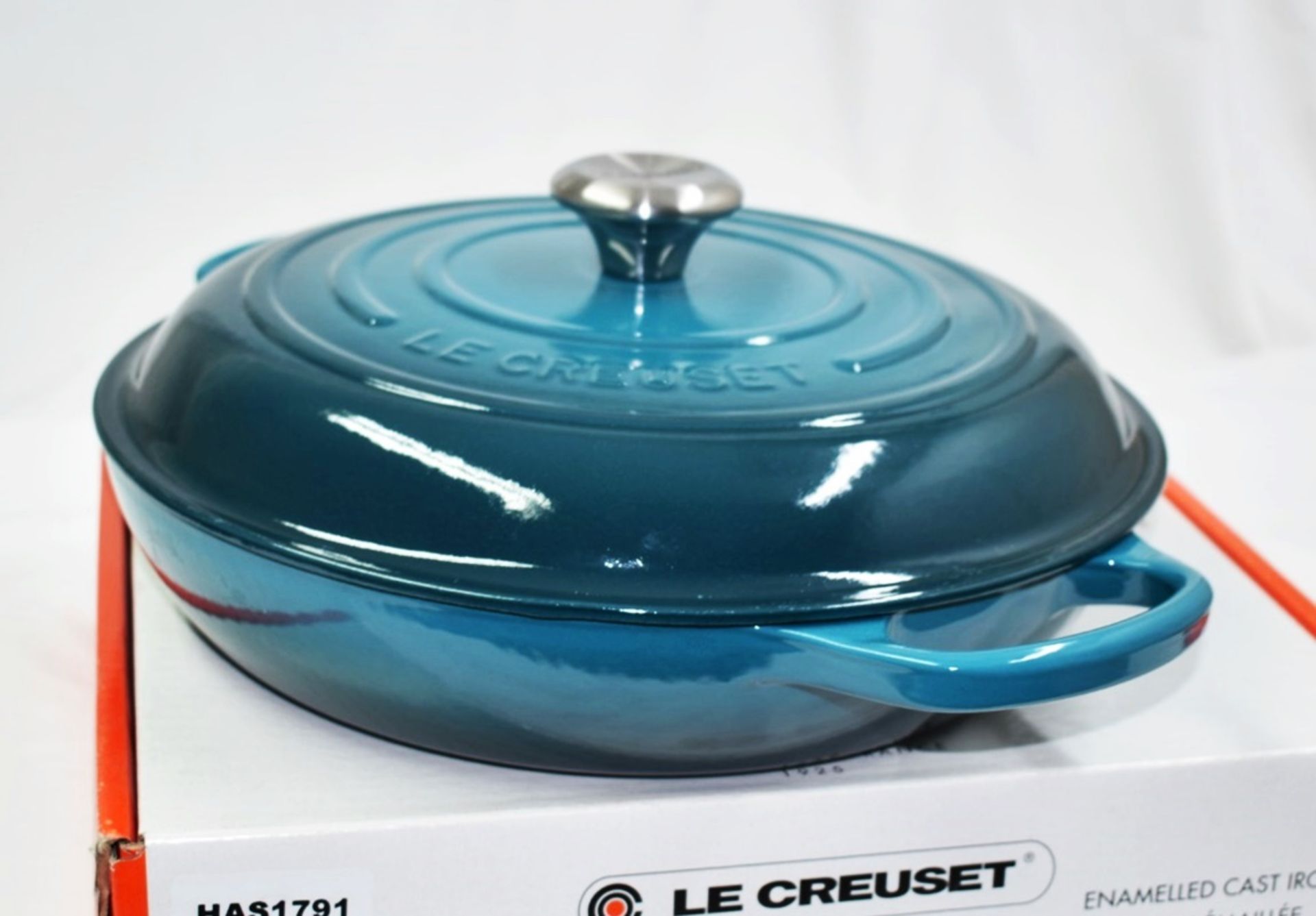 1 x LE CREUSET 'Signature' Enamelled Cast Iron Shallow Casserole Dish (30cm) - Original RRP £270.00 - Image 2 of 17