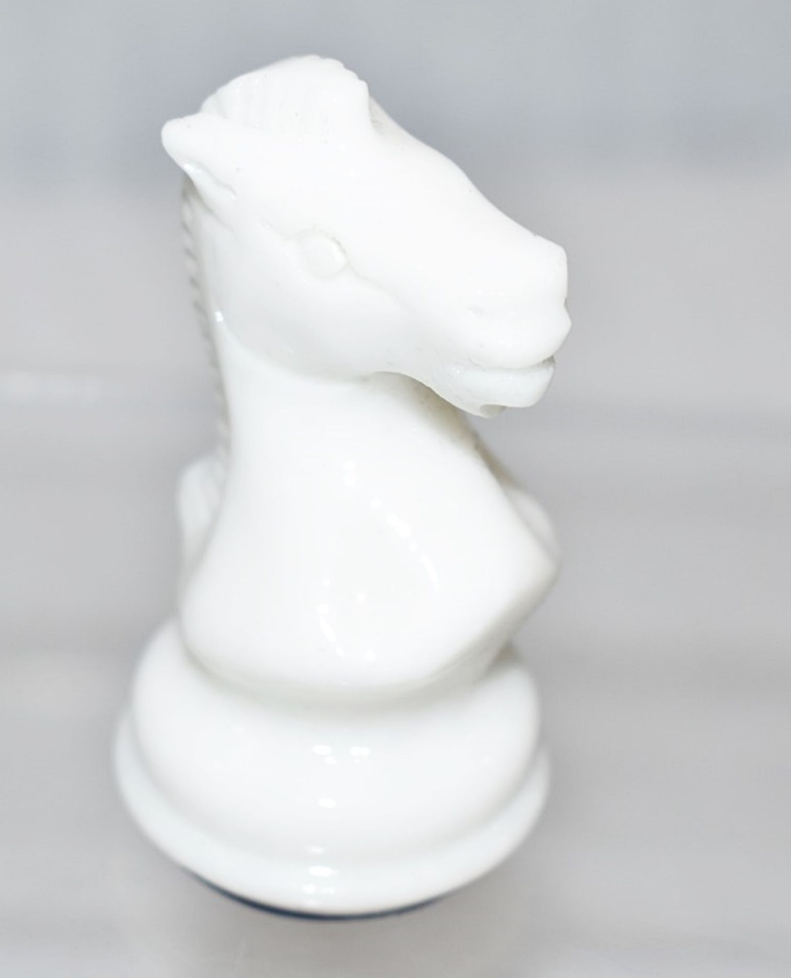 1 x PURLING Luxury Alabaster Stone Chess Set - Original Price £950.00 - Made In Italy *See Condition - Image 9 of 17