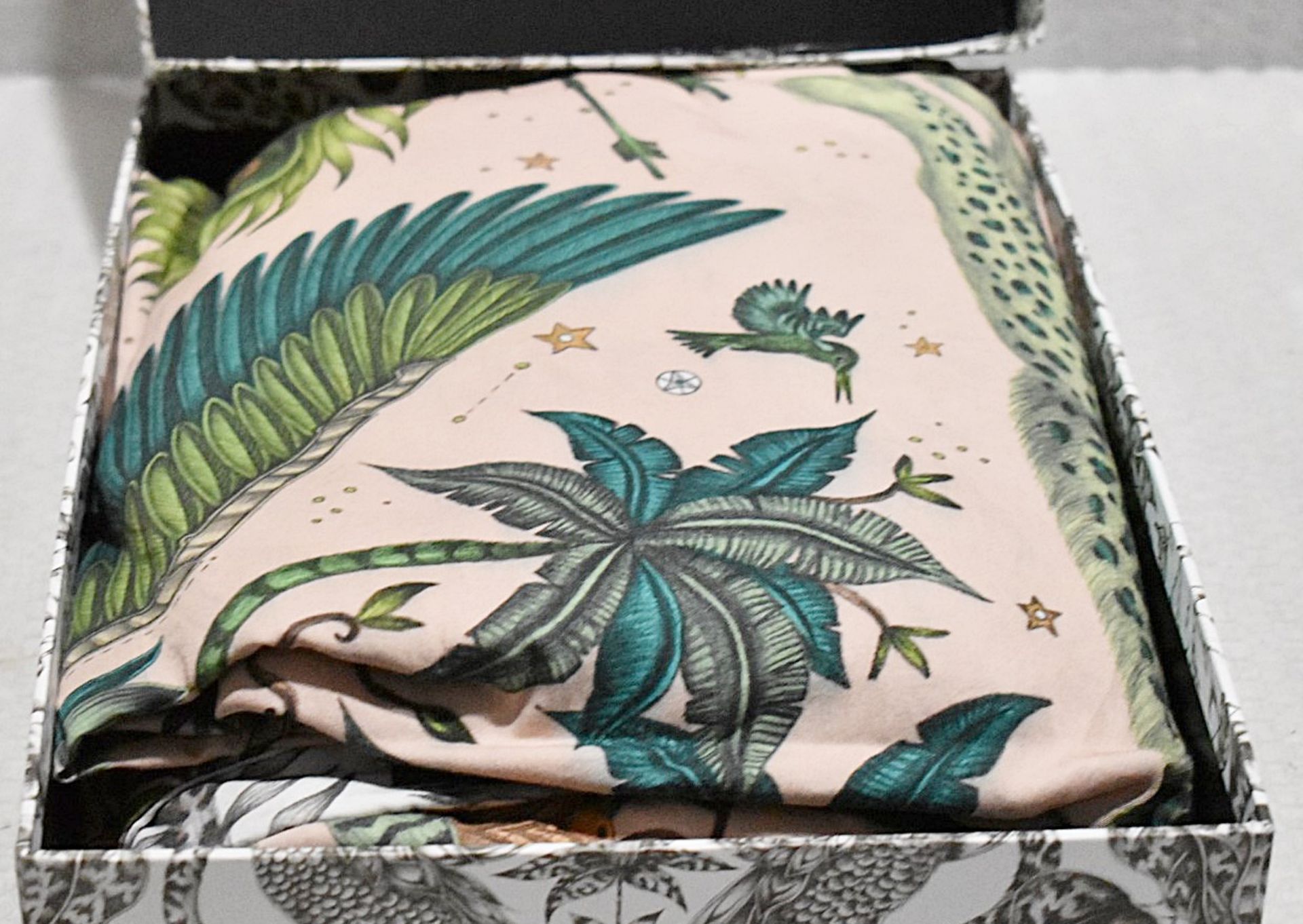 1 x EMMA J SHIPLEY 'Lynx' Designer Kingsize Cotton Sateen Duvet Cover (230cm x 220cm) - RRP £180.00 - Image 4 of 7