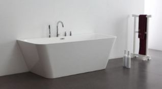 1 x MarbleTech Luxury Harmony Bath - Size: 1700 x 750 x 580 (mm) - Original RRP £2,100