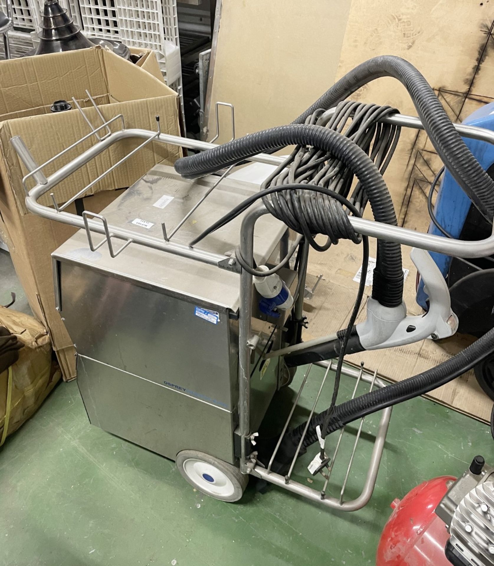 1 x Osprey Deep Clean Provap 7 VAC Steam Cleaner - Removed From a Working Environment - CL011 - Ref: - Image 5 of 9