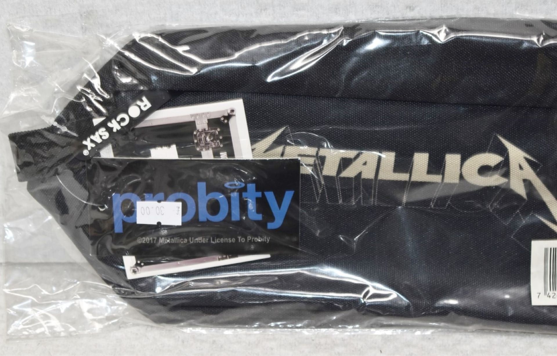 1 x Metallica Travellers Wash Bag by Rock Sax - Officially Licensed Merchandise - New & Unused - - Image 3 of 4