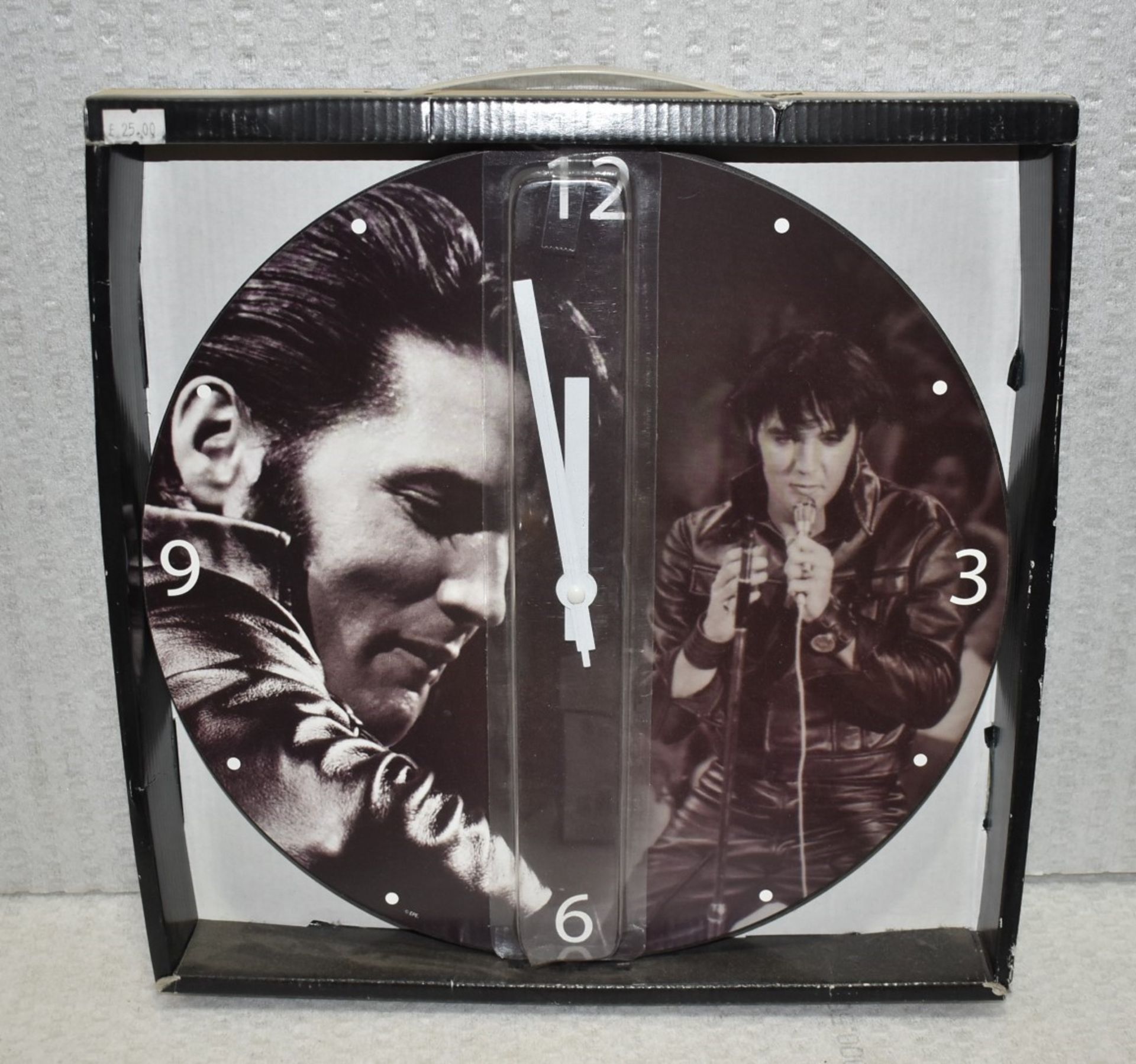 1 x Elvis Presley Collectors Job Lot - 9 x Items Including a Clock, Sandwich Box, Salt & Pepper Set - Image 14 of 14