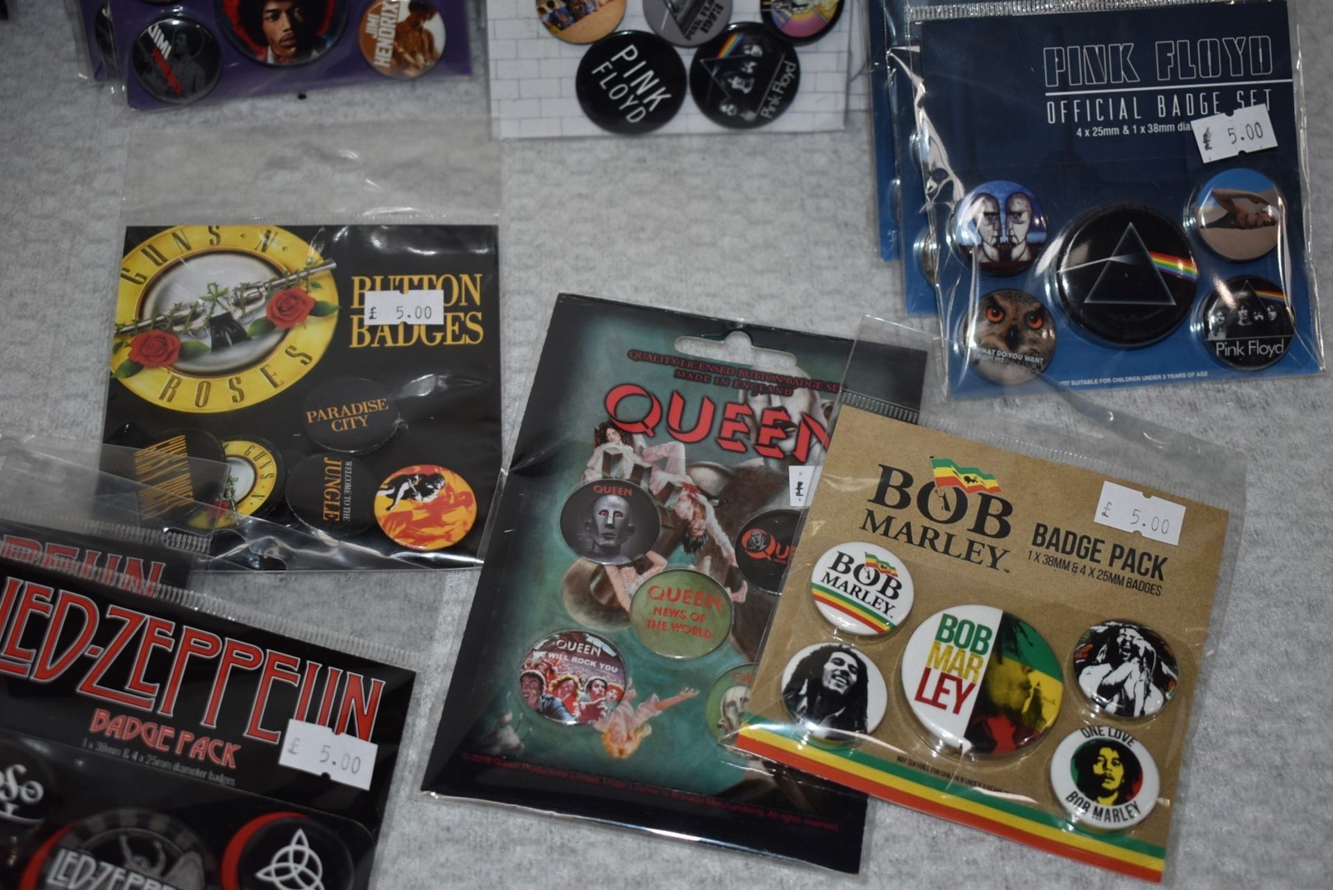 56 x Button Badge Sets Featuring Rolling Stones, Jimi Hendrix, Pink Floyd, Led Zeppelin - RRP £280 - Image 8 of 9