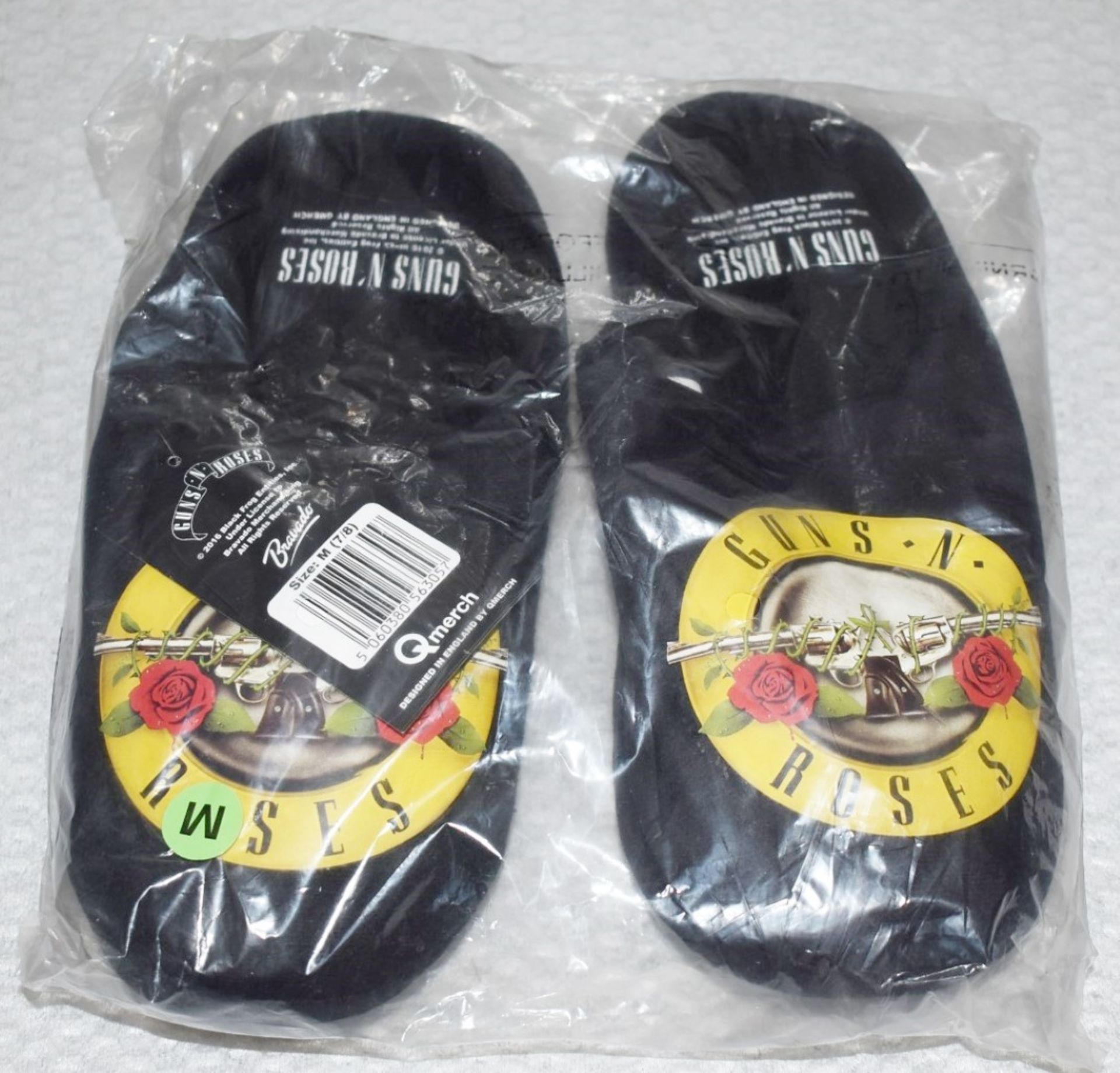 1 x Pair of Guns n Roses Men's Slippers - Officially Licensed Merchandise by Bravado - Size: Large - Image 2 of 4