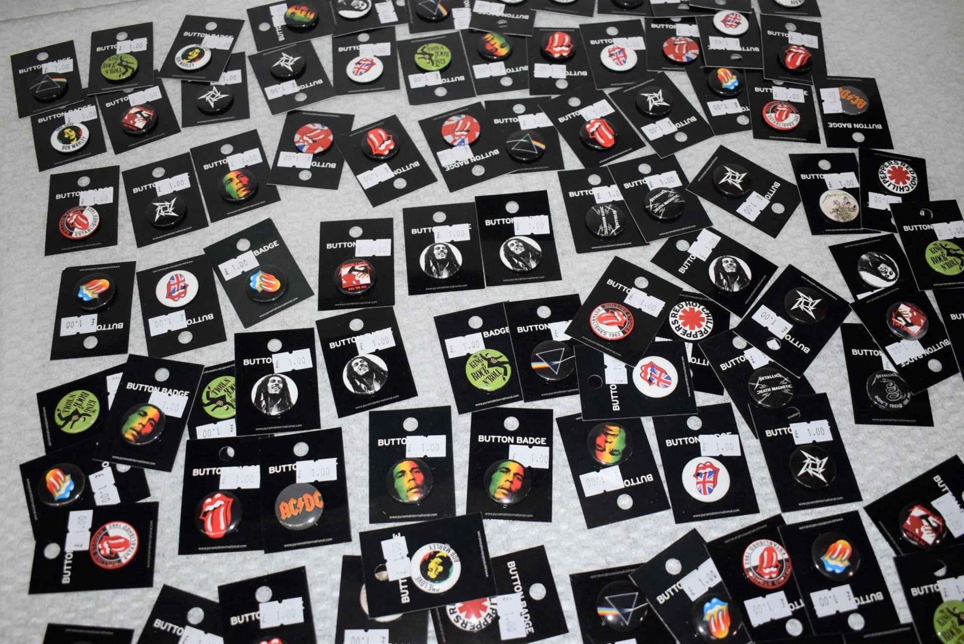 100 x Rock n Roll Button Badges By Pyramid - Various Bands - Licensed Merchandise - RRP £100 - Image 4 of 6