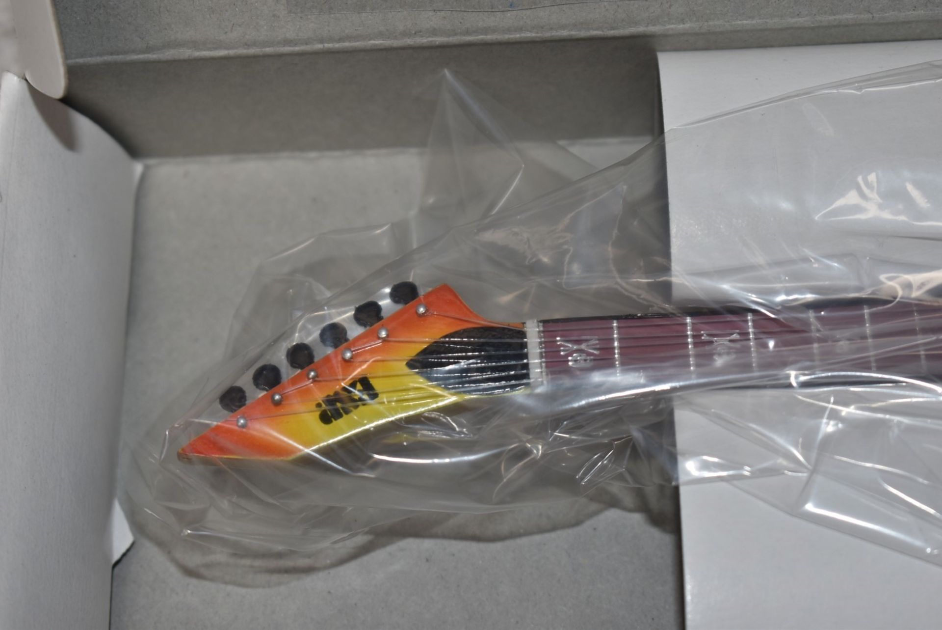 1 x Miniature Hand Made Guitar - Metallica Kirt Hammet ESP Mummy - New & Unused - RRP £35 - Image 4 of 5