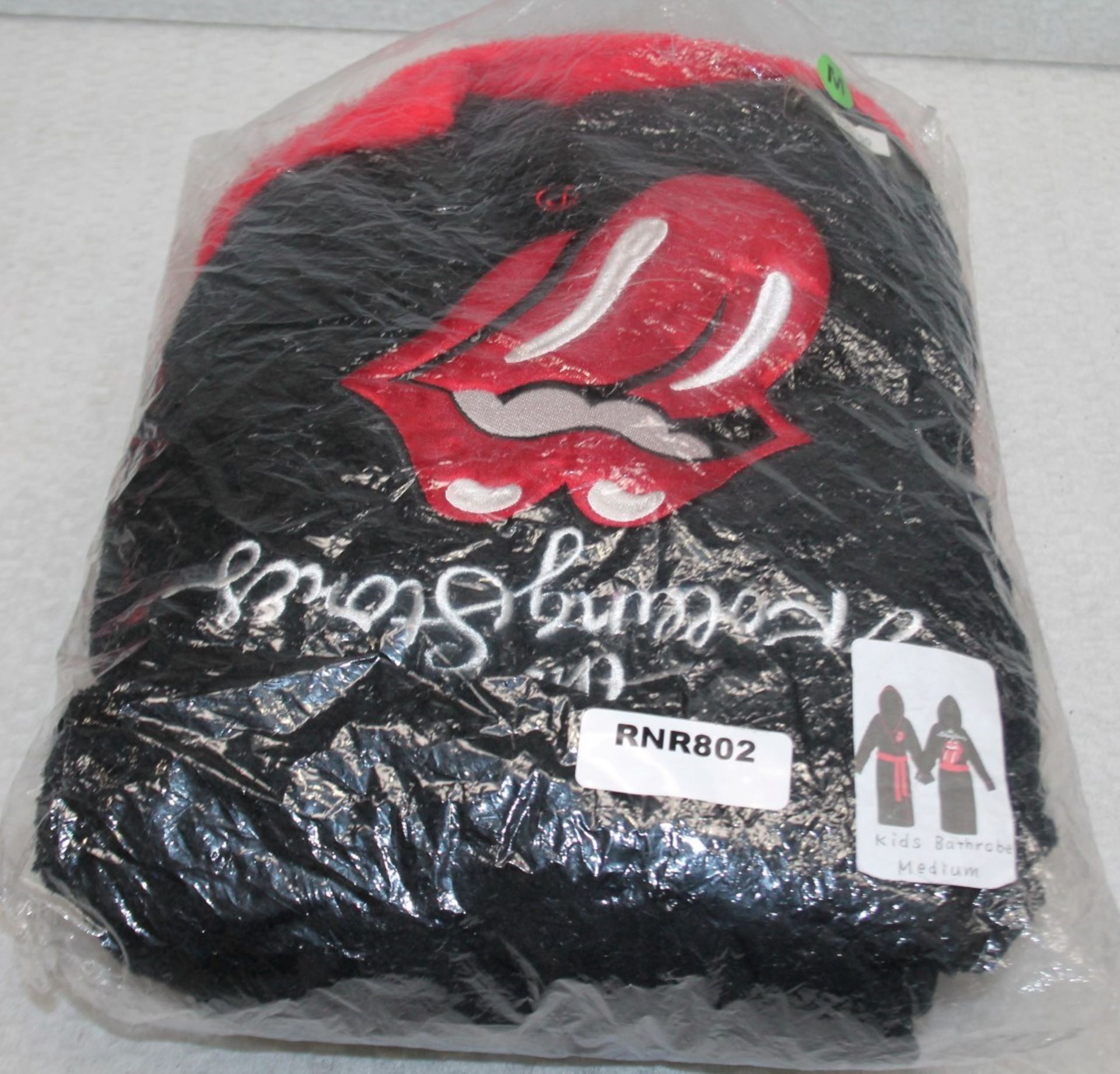 1 x Rolling Stones Children's Bathrobe - Size: Large - Features the Iconic Tongue and Lips Logo on - Image 2 of 3