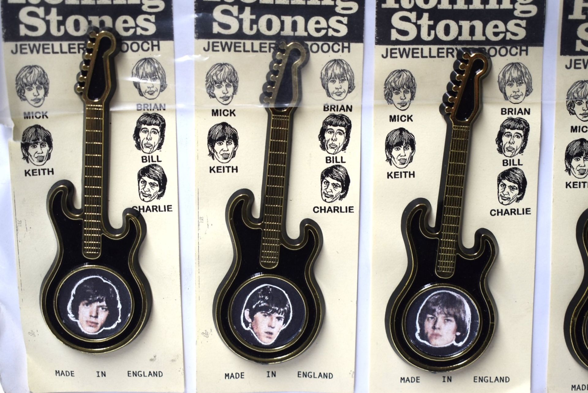 1 x Full Set of Rolling Stones Invicta Guitar Brooches - Unused - CL720 - Location: Altrincham WA14 - Image 3 of 5