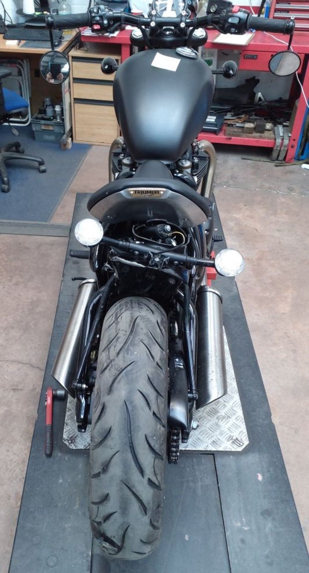 1 x 2021 TRIUMPH BONNEVILLE BOBBER - 1638 Miles - Reg: DY21 KTP - Cat B - CL887 - Location: Dudley - Image 14 of 20