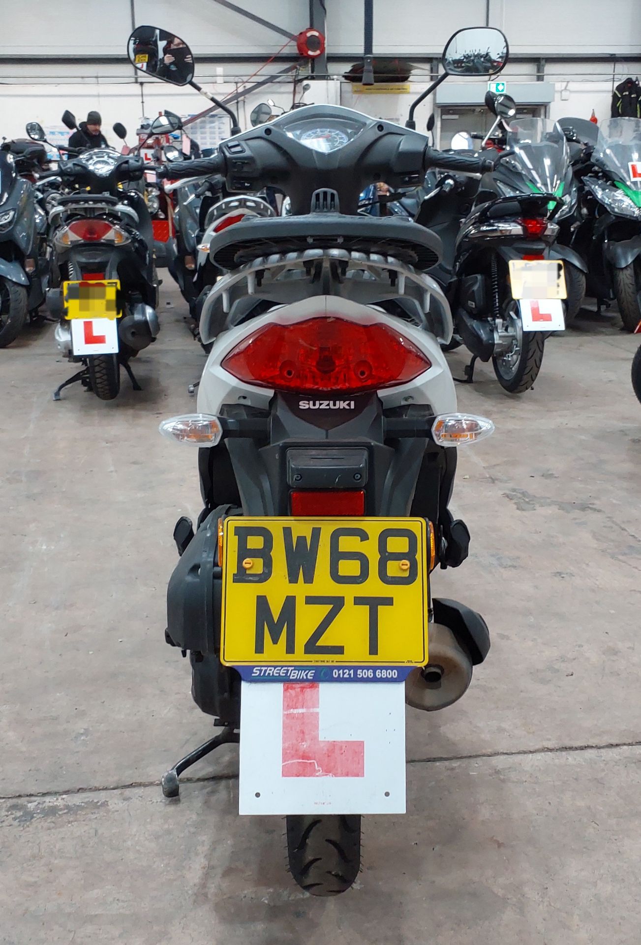 1 x 2019 SUZUKI ADDRESS UK 100 NM L9 Maxi Scooter - 17241 Miles - Reg: BW68MZT - Cat U - CL887 - Image 5 of 10