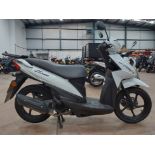 1 x 2019 SUZUKI ADDRESS UK 100 NM L9 Maxi Scooter - 17241 Miles - Reg: BW68MZT - Cat U - CL887