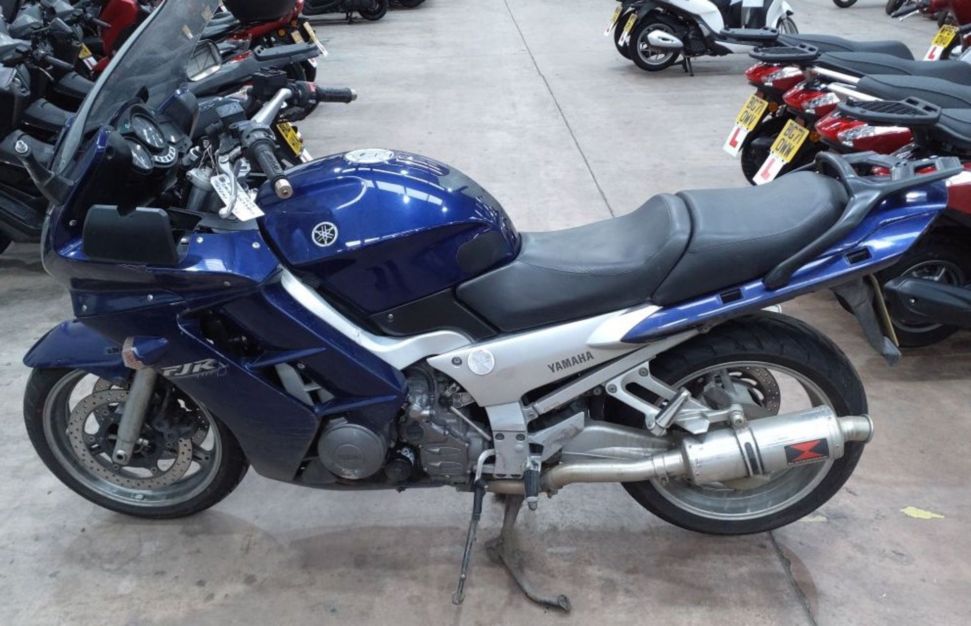 1 x 2004 YAMAHA FJR1300 - 52438 miles - Reg: WU53 BNN - Cat B - CL887 - Location: Dudley DY2