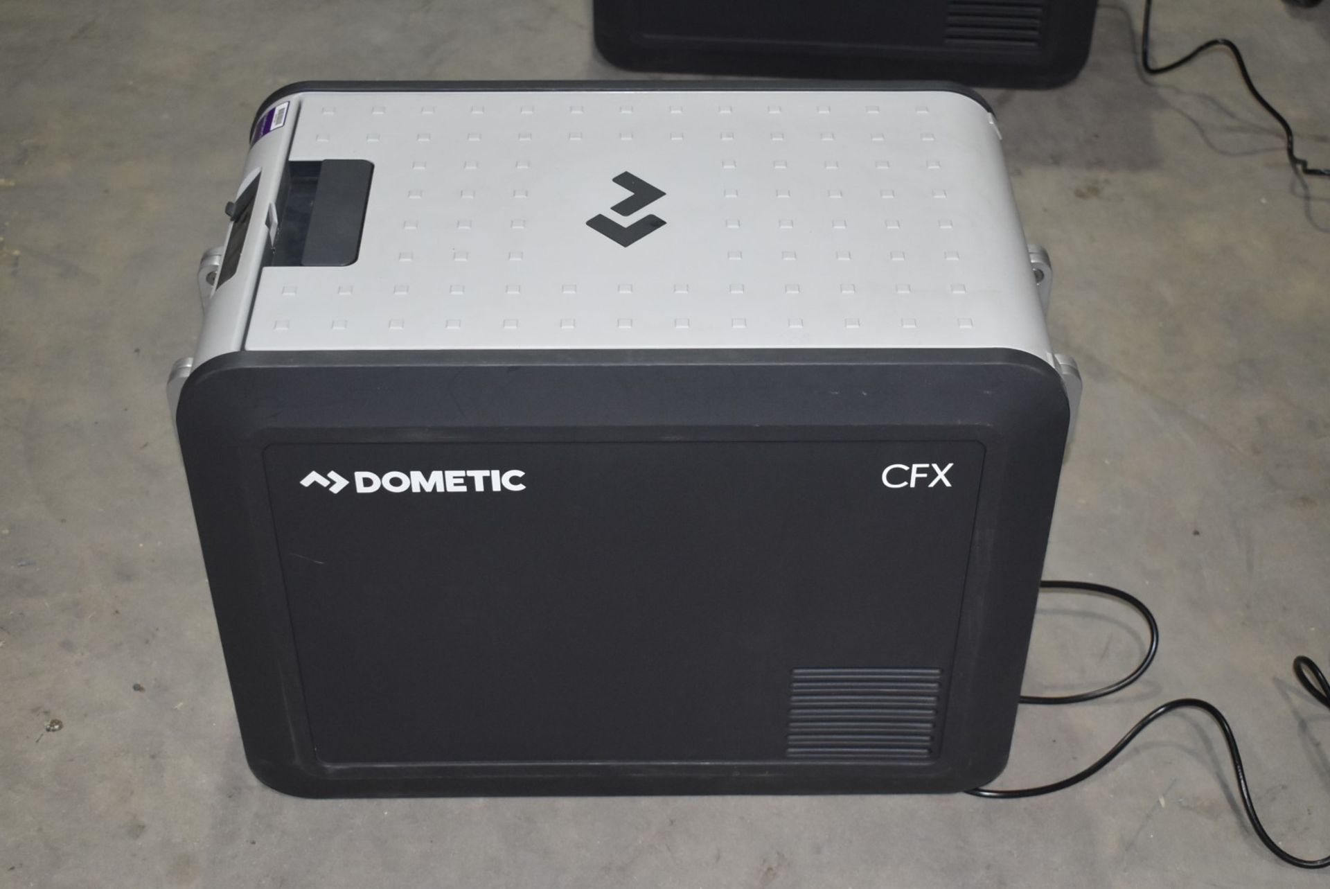 1 x Dometic CFX3 45 Portable 40l Compressor Cooler and Freezer - Features Bluetooth and WiFi - Image 4 of 10