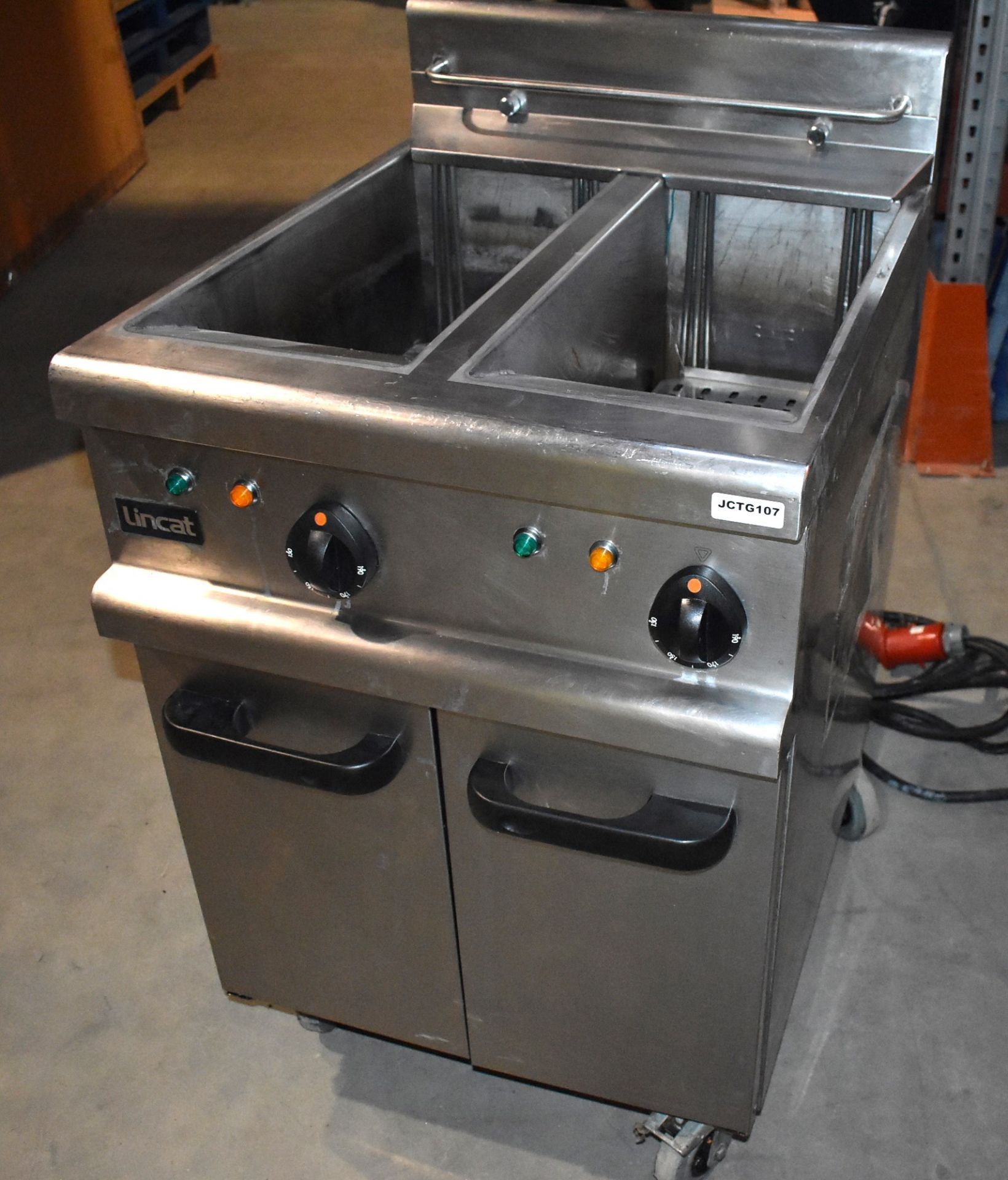 1 x Lincat Opus 700 Twin Tank Commercial Fryer - 3 Phase - Original RRP £3,700 - Recently Removed - Image 2 of 8