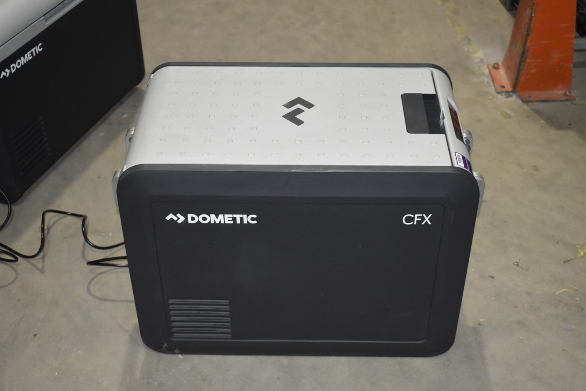 1 x Dometic CFX3 45 Portable 40l Compressor Cooler and Freezer - Features Bluetooth and WiFi - Image 3 of 10
