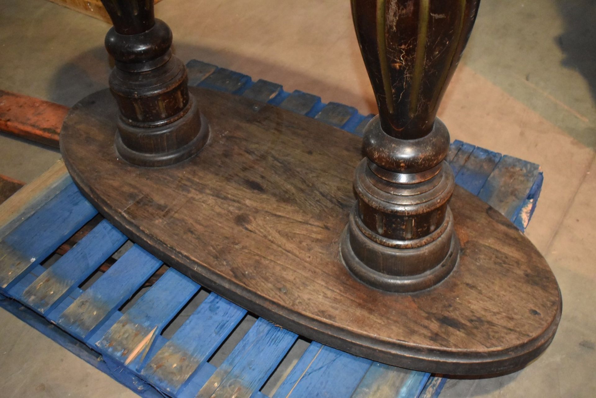 1 x Mahogany Traditional Pub Table With Twin Carved Pillar Base and Oval Marble Insert Table Top - Image 5 of 12