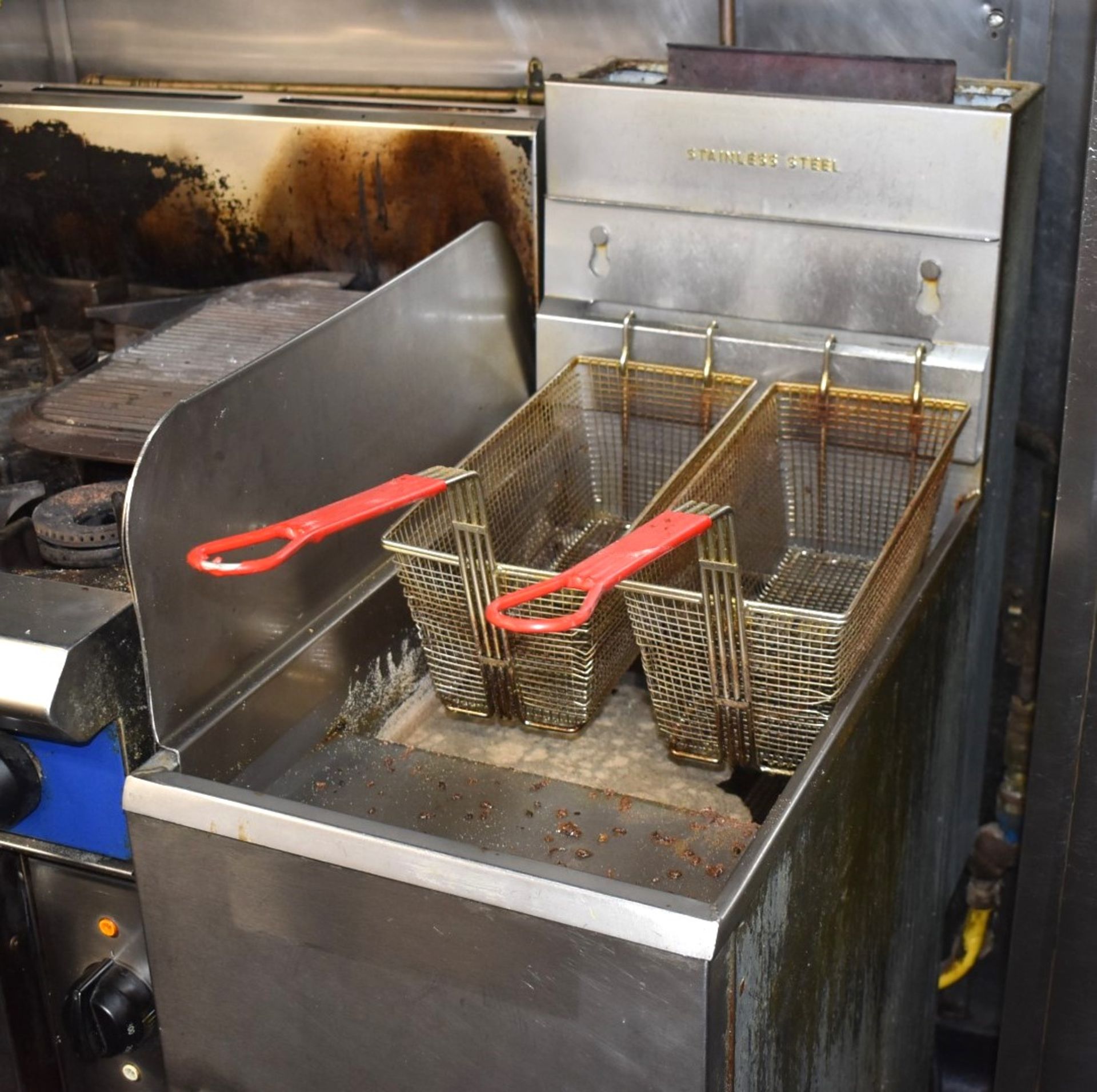 1 x Pitco 35C+ Single Tank 40cm Gas Fryer With Baskets - Image 4 of 5