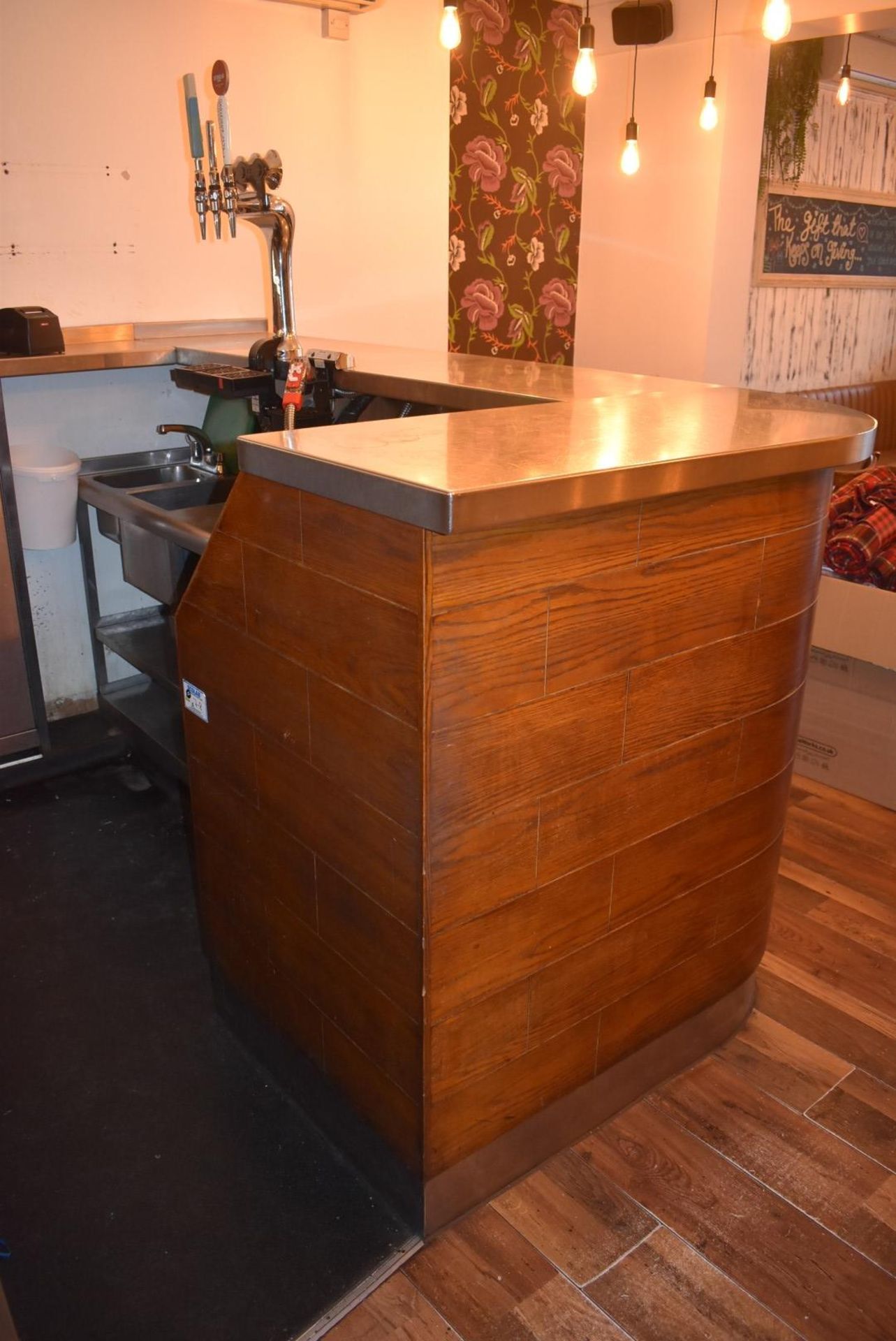 1 x Contemporary Curved Wooden Drinks Bar Featuring a Stainless Steel Bartop and Backbar - Image 17 of 22