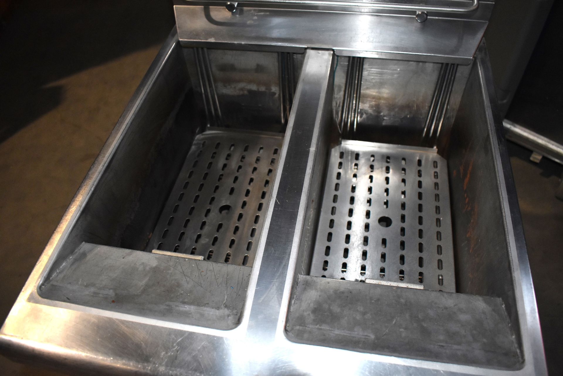 1 x Lincat Opus 700 Twin Tank Commercial Fryer - 3 Phase - Original RRP £3,700 - Recently Removed - Image 6 of 8