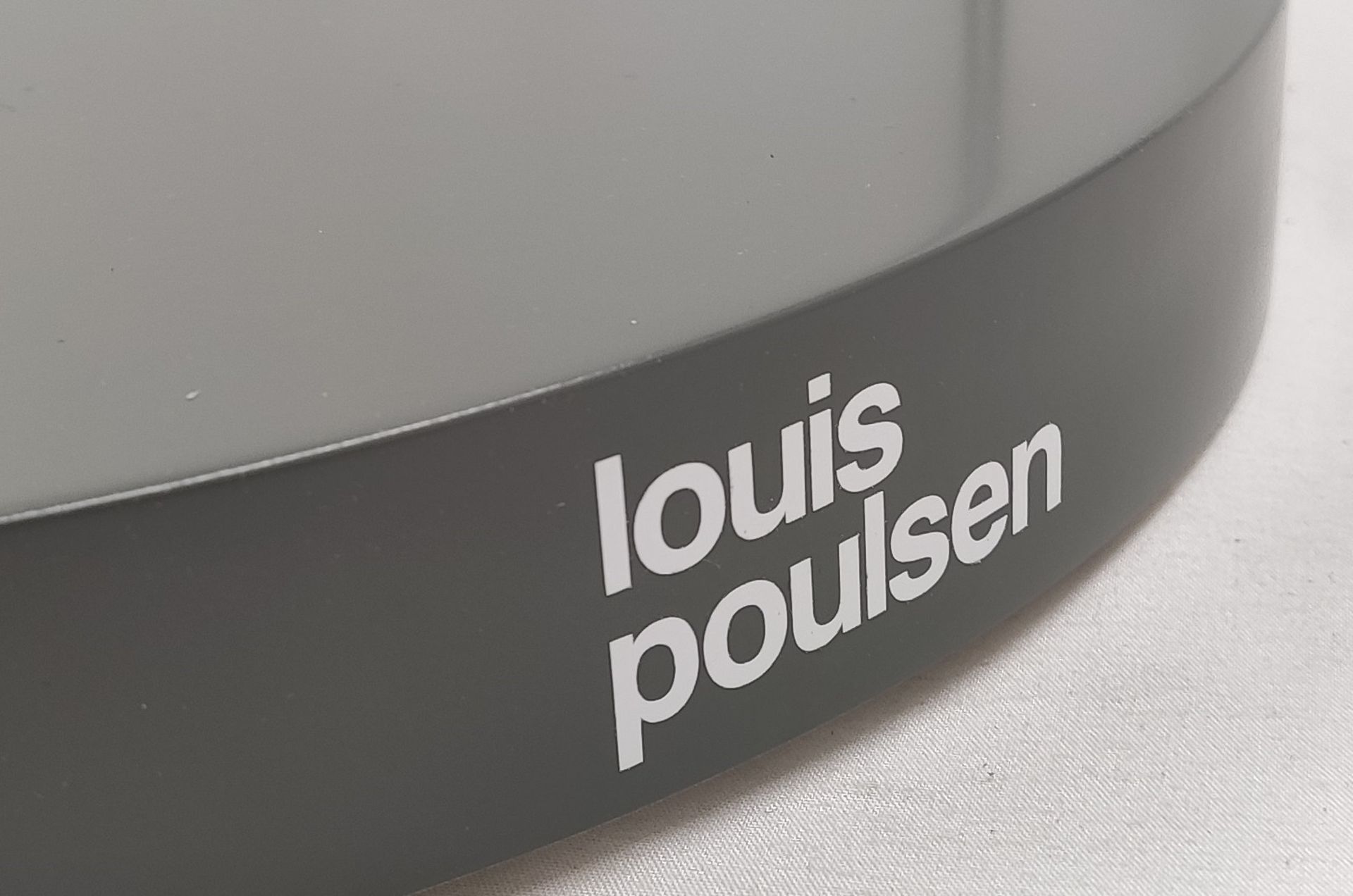 1 x LOUIS POULSEN Table Display - Diameter Approx 33Cm, Height 47cm - Lp_2020Ss_405 - Ref: - Image 2 of 12