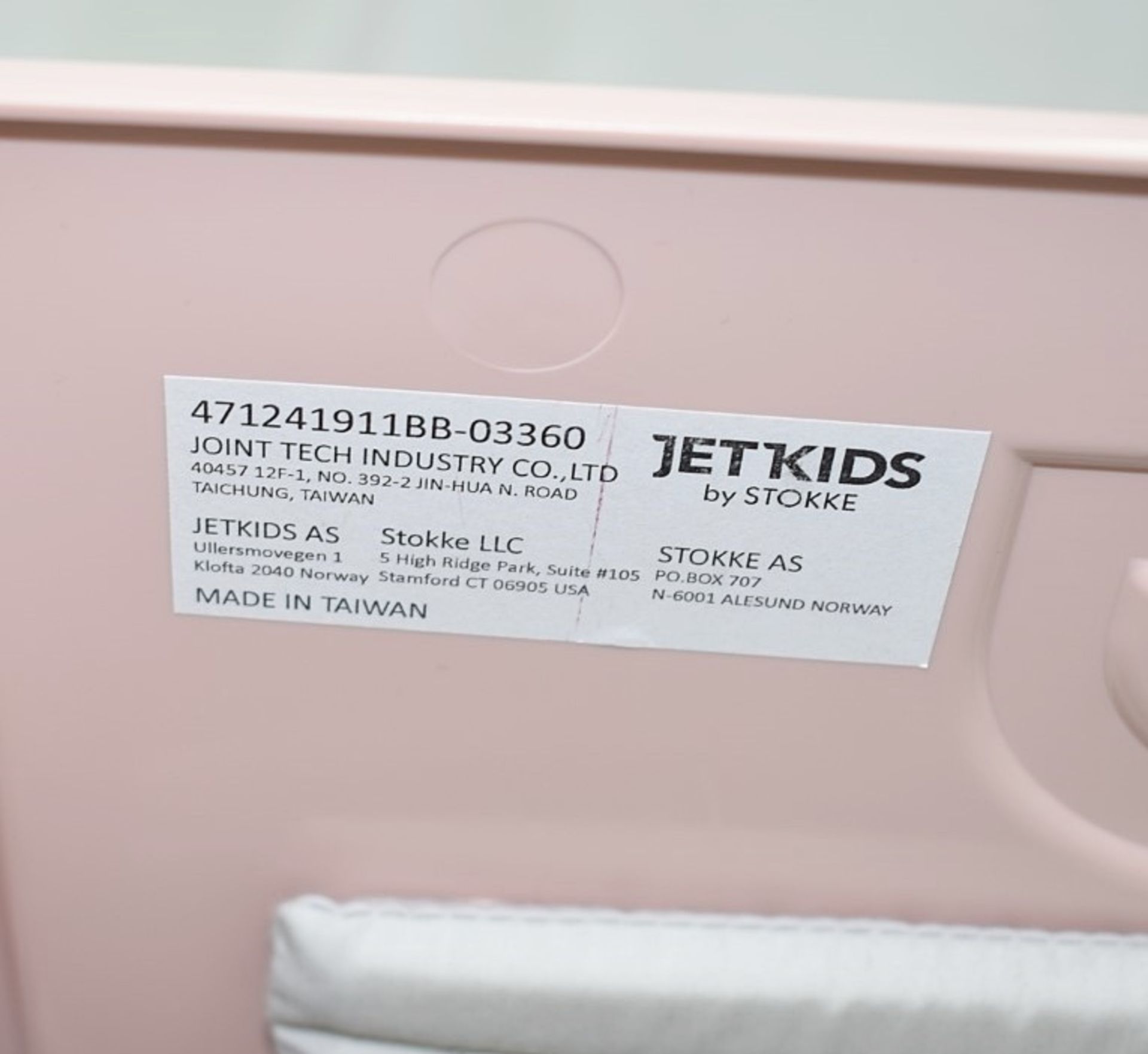 1 x STOKKE Jetkids' Premium Ride-on Suitcase / Bed Box - Original Price £179.00 - Ex-Display - Image 9 of 11