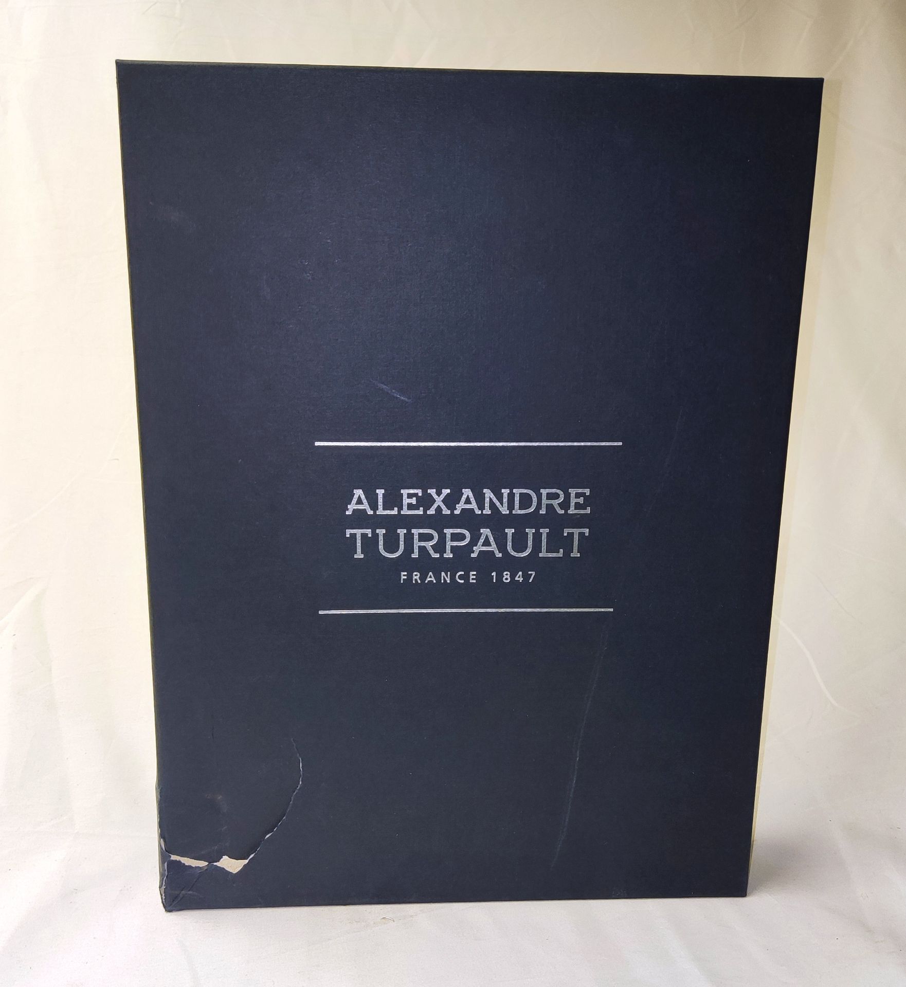 1 x ALEXANDRE TURPAULT Florence Noir Tablecloth 170X250Cm - New/Boxed - RRP £399 - Ref: /HOC227/ - Image 2 of 8