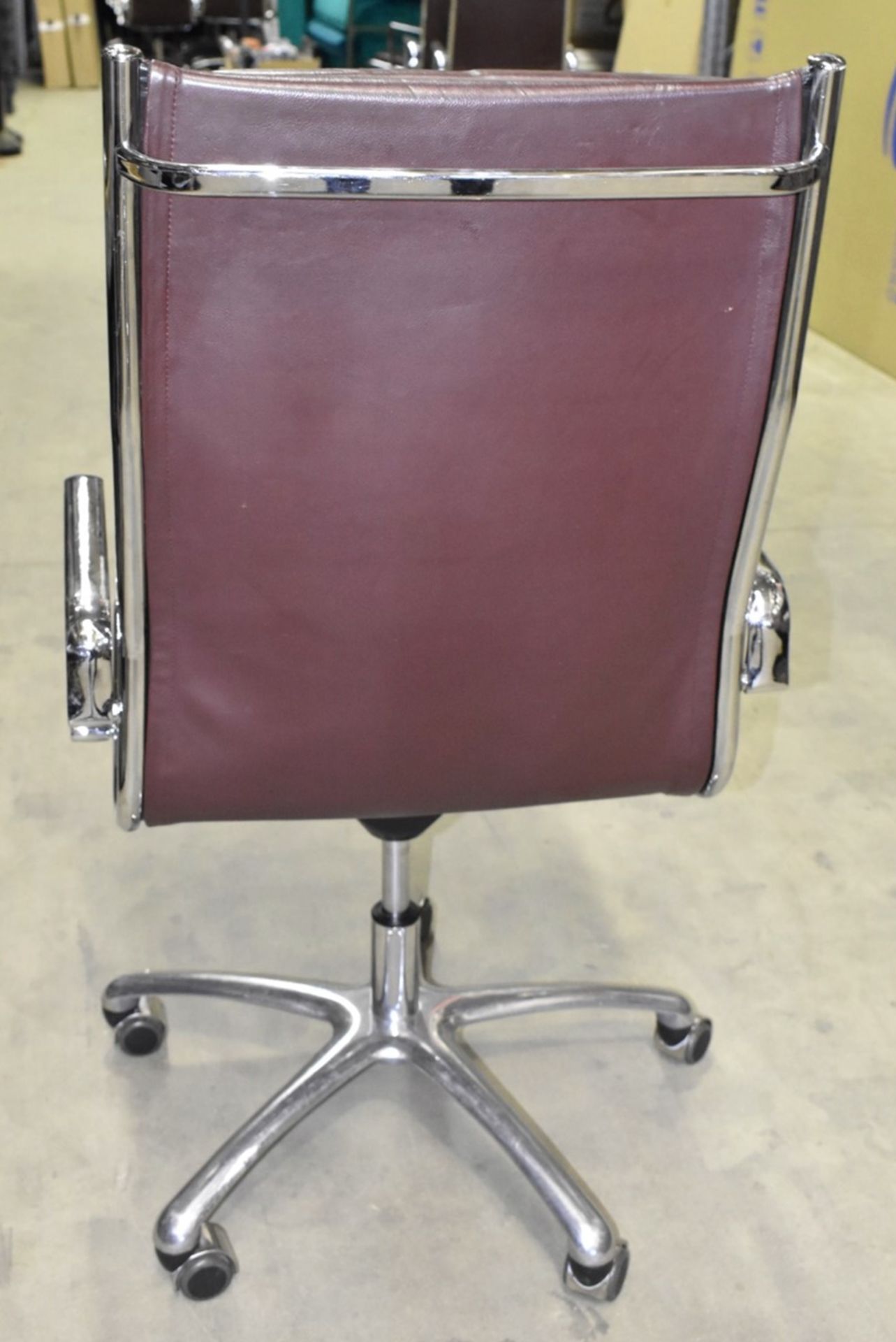 1 x LUXY Leather Upholstered Soft Pad Office Swivel Chair, Dark Brown - RRP £1,600 - Image 3 of 7