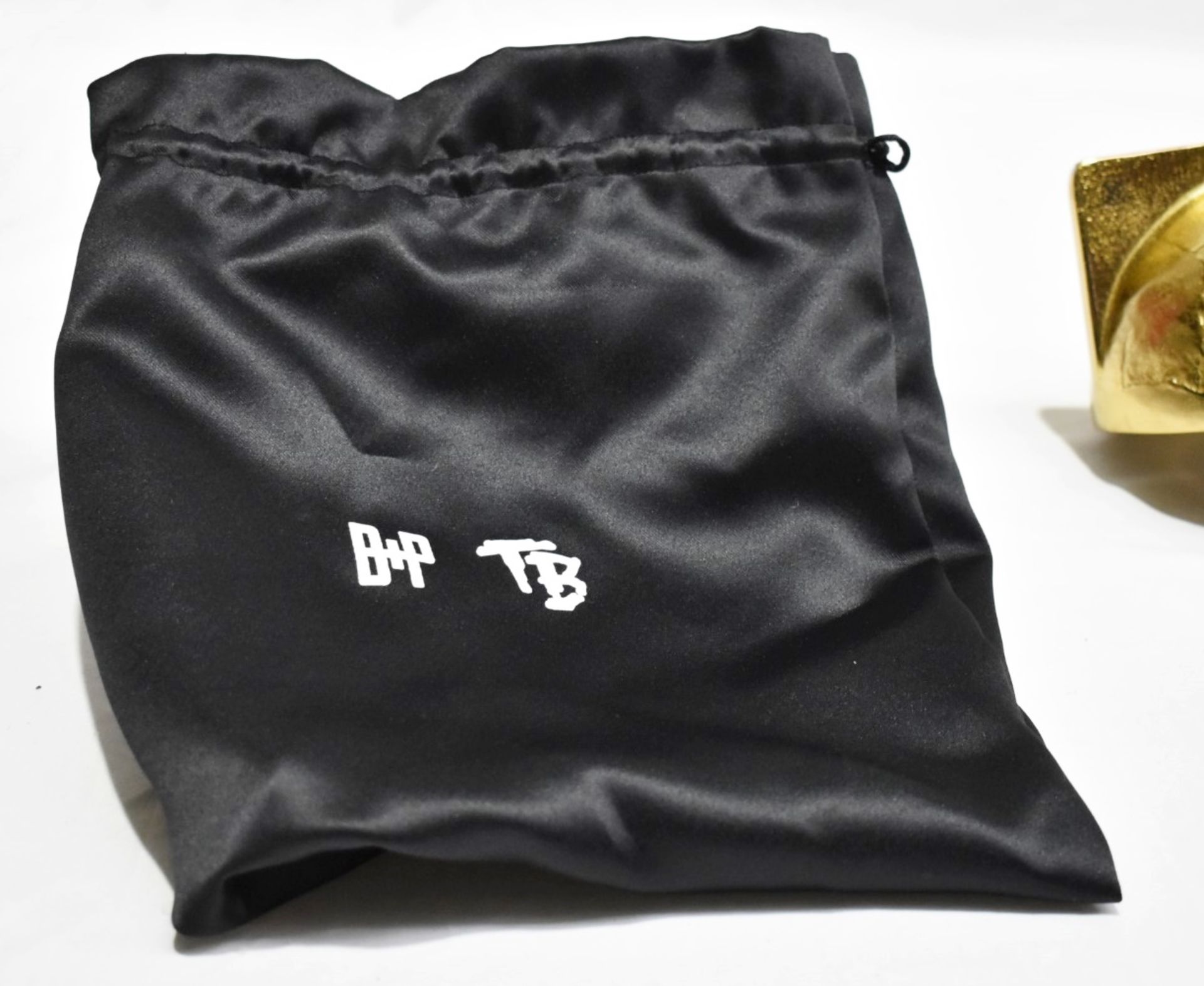 1 x BUSTER+PUNCH x TRAVIS BAKER (Blink-182) Designer Brass Skull Bowl, 18cm - Original Price £189.00 - Image 8 of 13