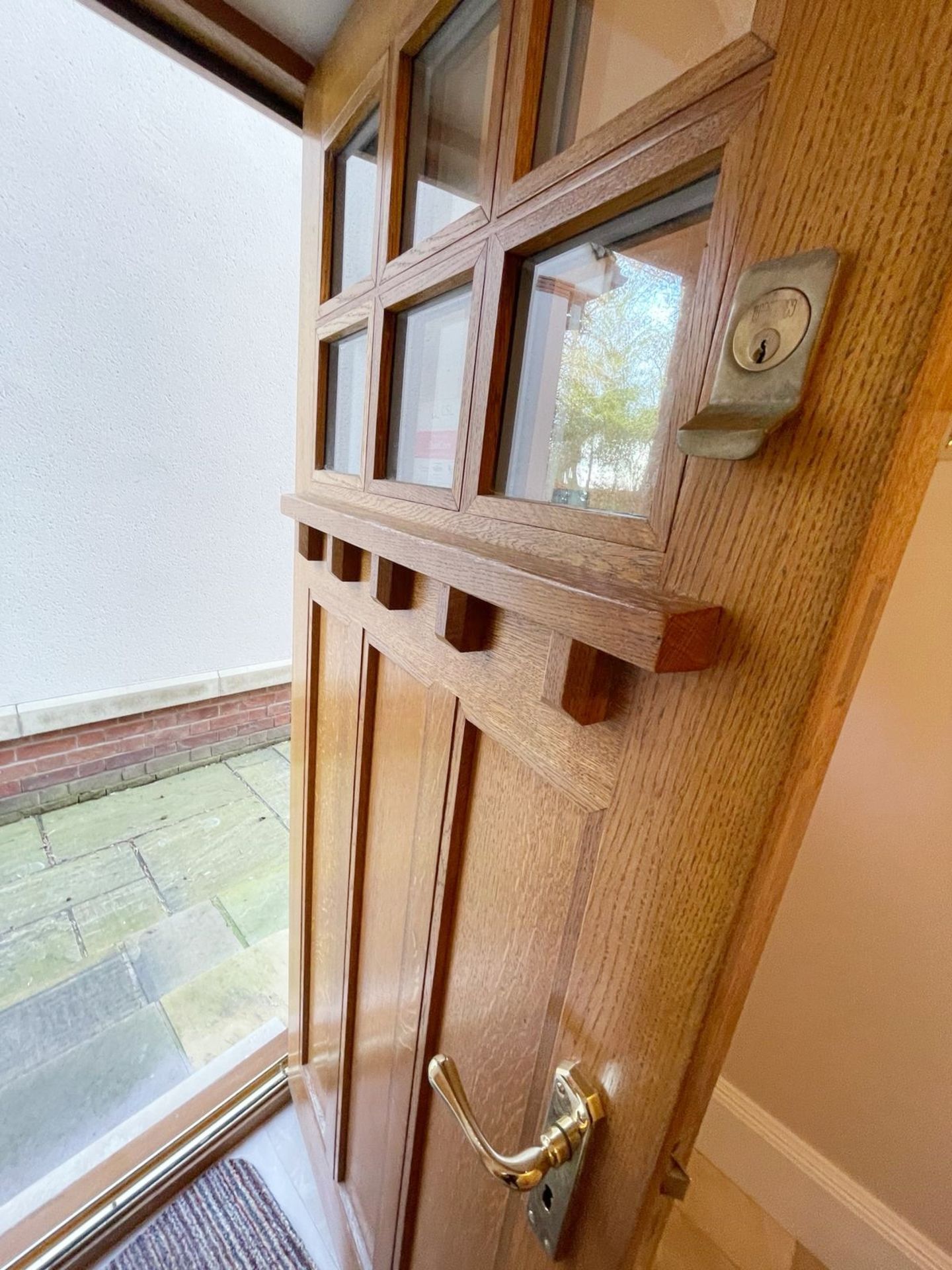 1 x Solid Wood Lockable Glazed External Side Door - Includes Hinges & Handles - Ref: PAN141 - NO VAT - Image 11 of 17