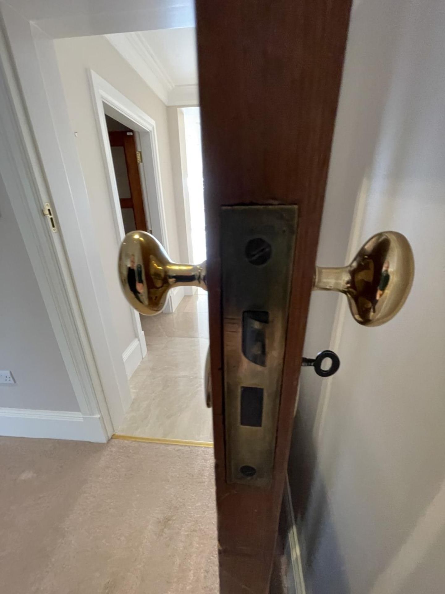 1 x Solid Wood Lockable Internal Door - Ref: PAN123 - CL896 - NO VAT ON THE HAMMER - Image 28 of 30