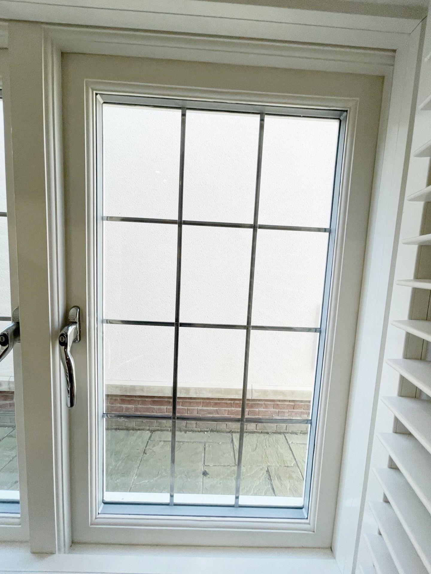 1 x Hardwood Timber Double Glazed Leaded 2-Panel Window Frame fitted with Shutter Blinds - NO VAT - Image 8 of 10