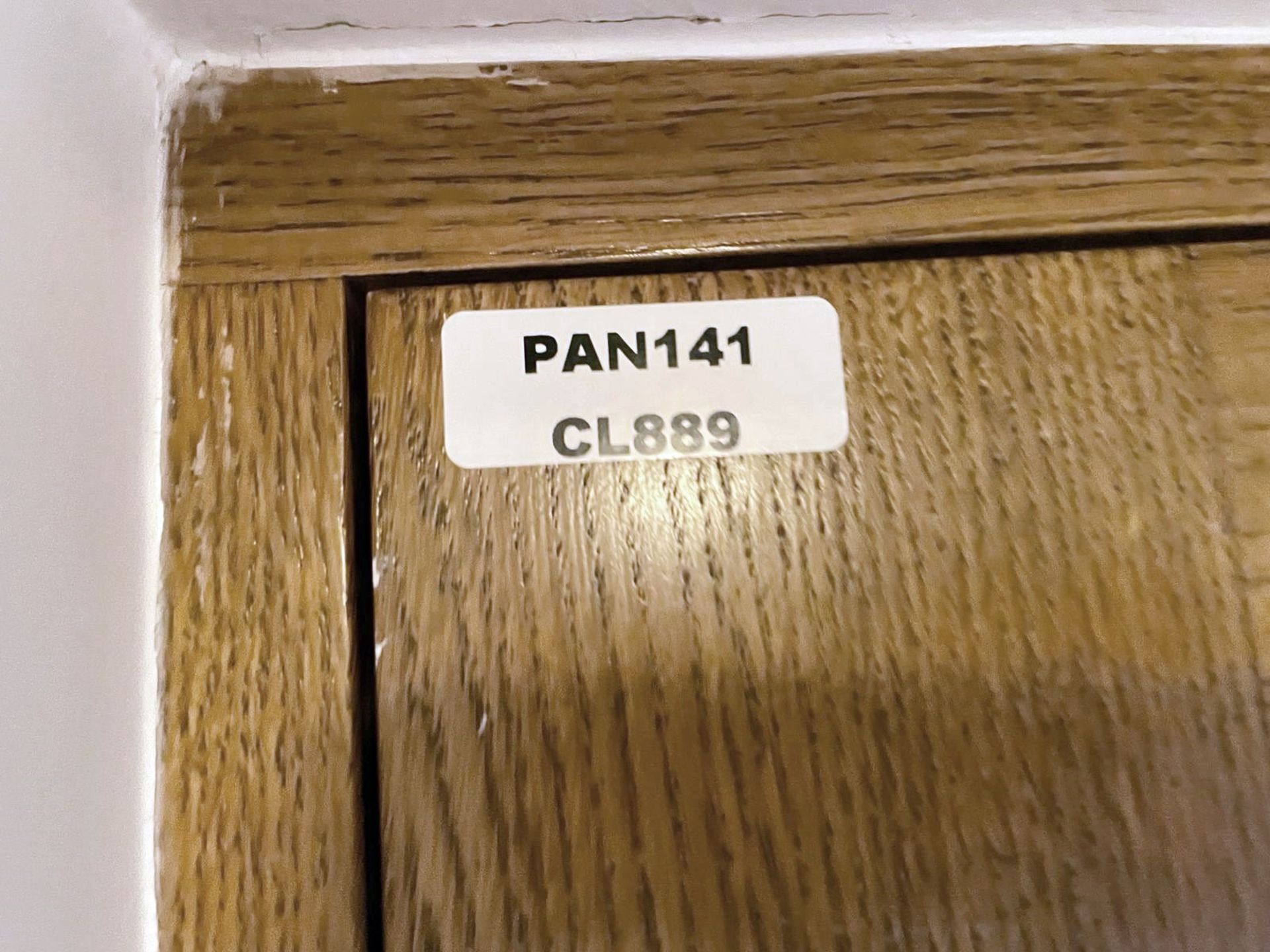 1 x Solid Wood Lockable Glazed External Side Door - Includes Hinges & Handles - Ref: PAN141 - NO VAT - Image 17 of 17
