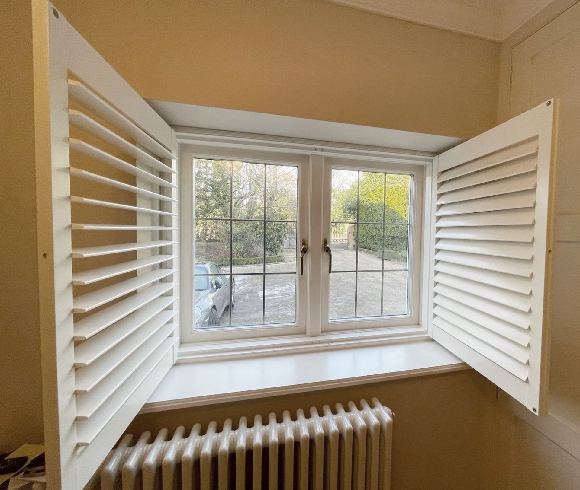 1 x Hardwood Timber Double Glazed Leaded 2-Pane Window Frame fitted with Shutter Blinds - NO VAT