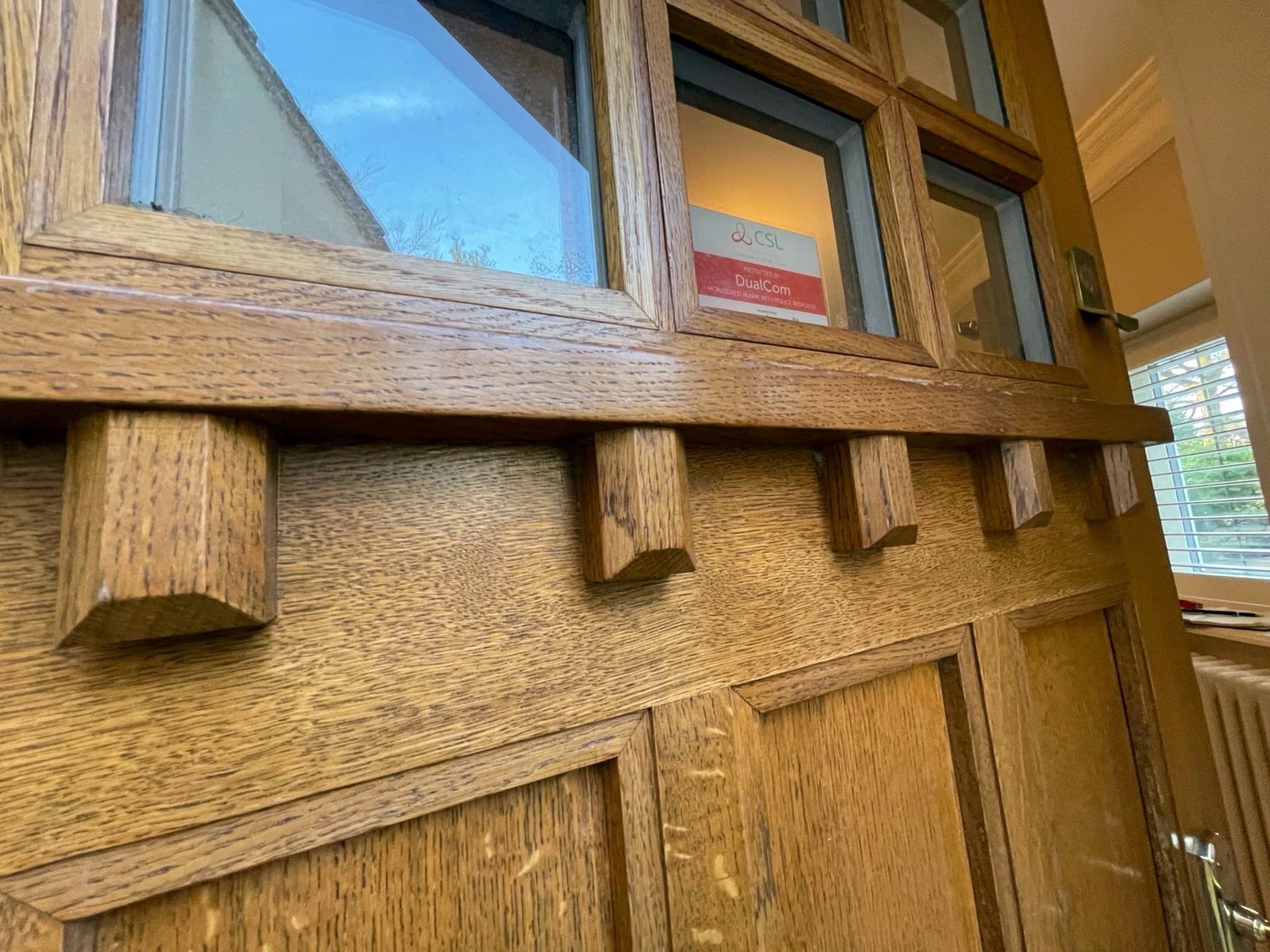 1 x Solid Wood Lockable Glazed External Side Door - Includes Hinges & Handles - Ref: PAN141 - NO VAT - Image 9 of 17
