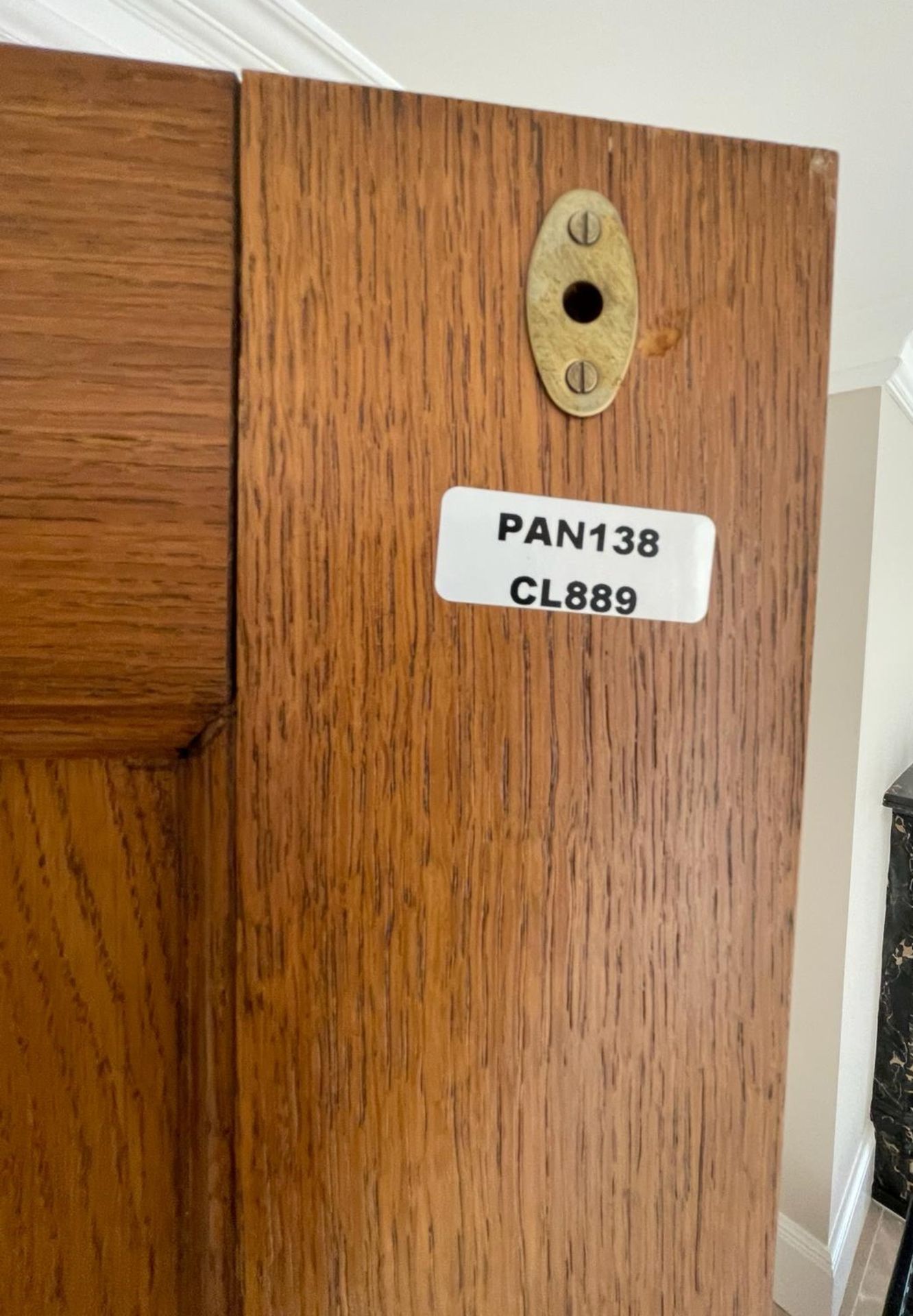 1 x Solid Wood Lockable Internal Door - Ref: PAN138 / 2MainKIT - CL896 - NO VAT ON THE HAMMER - - Image 5 of 7
