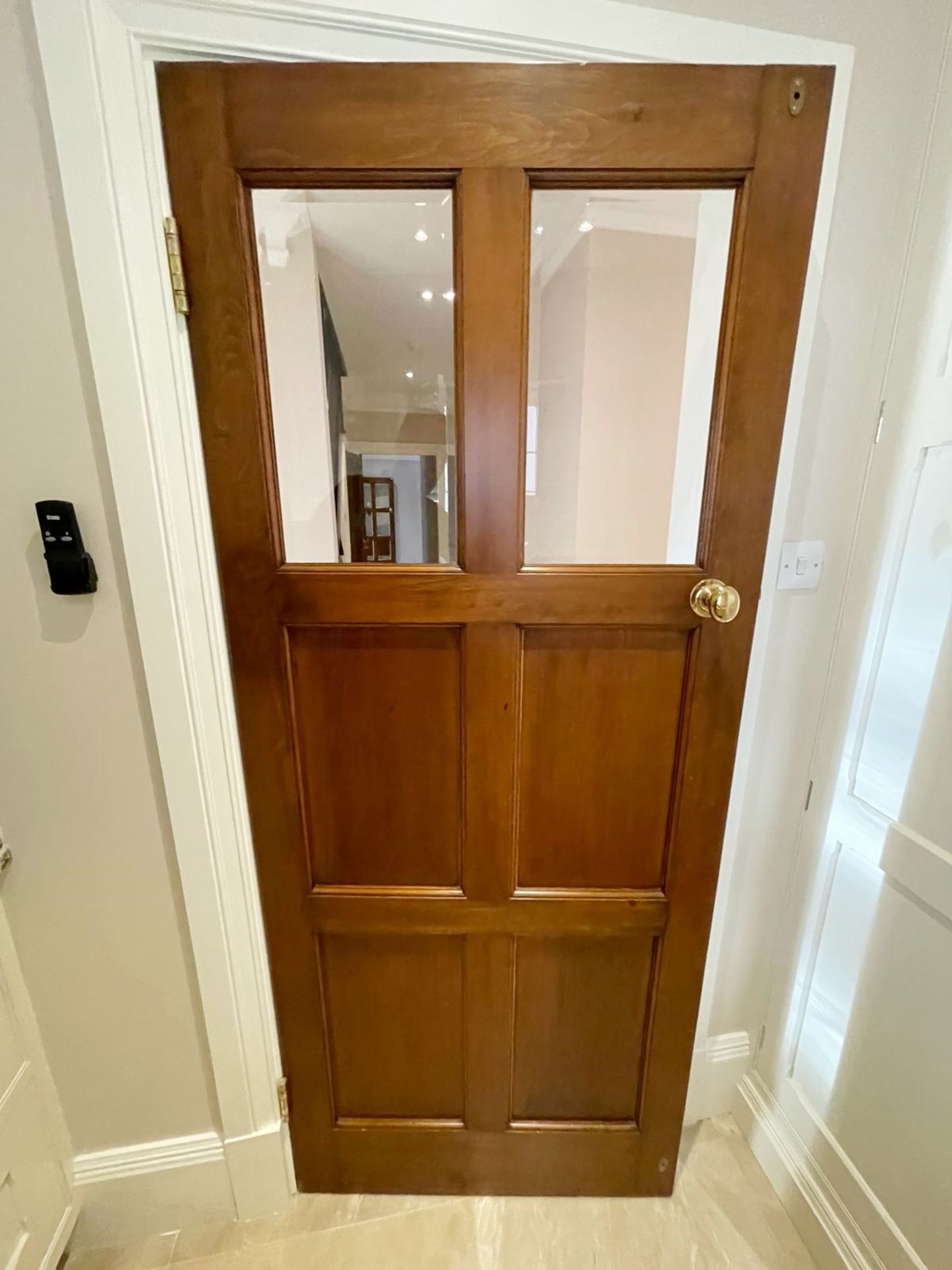 1 x Solid Wood Glazed Internal Door - NO VAT ON THE HAMMER - Image 10 of 11