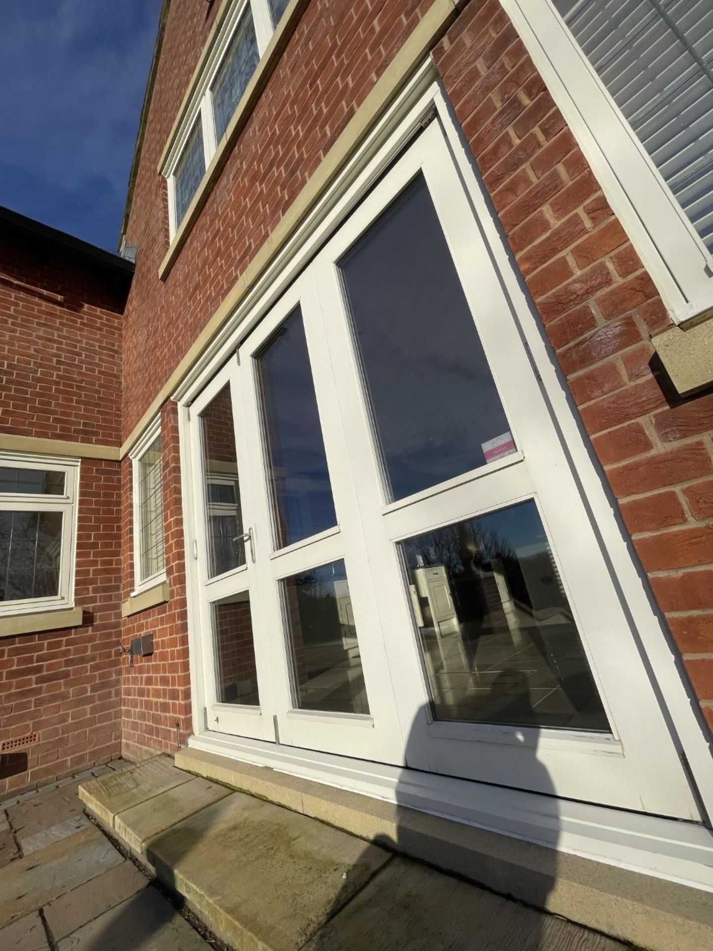 1 x 3-Panel Hardwood Timber Double Glazed Patio Door - Ref: PAN110 - NO VAT ON THE HAMMER - Image 7 of 34