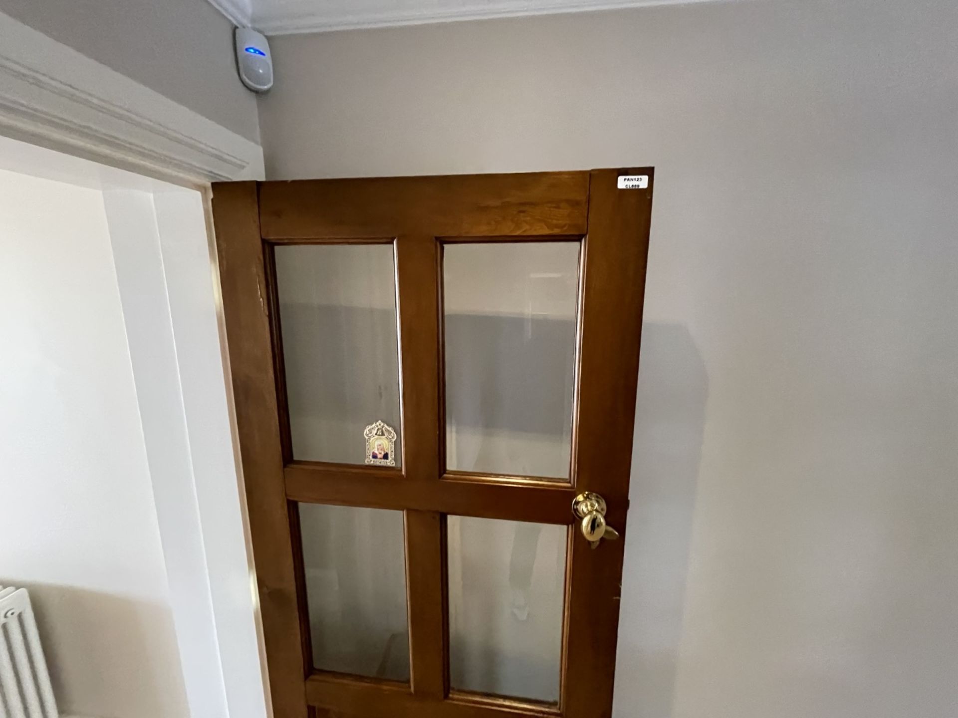 1 x Solid Wood Lockable Internal Door - Ref: PAN123 - CL896 - NO VAT ON THE HAMMER - Image 18 of 30
