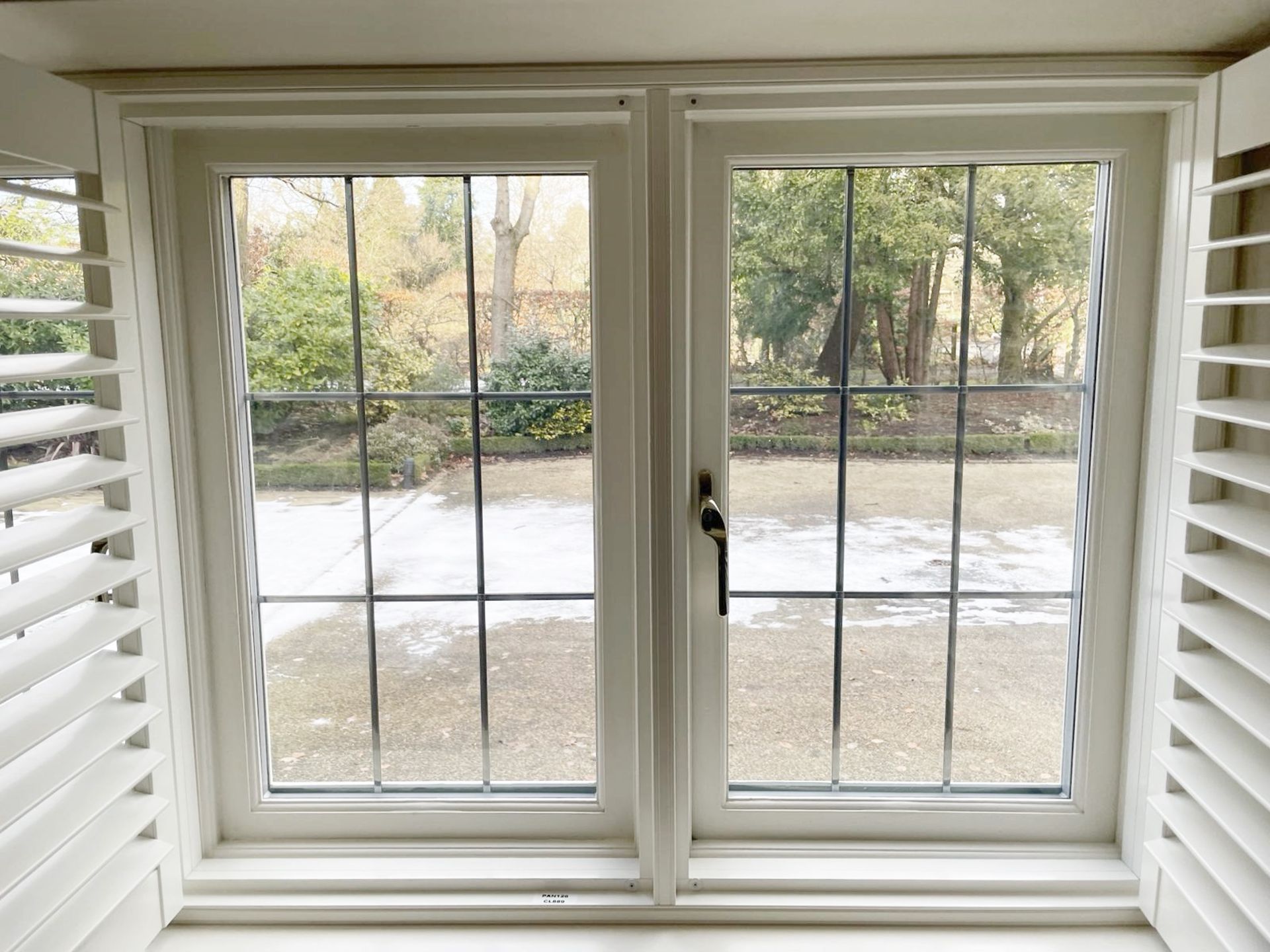 1 x Hardwood Timber Double Glazed Leaded 3-Pane Window Frame fitted with Shutter Blinds - Image 10 of 15