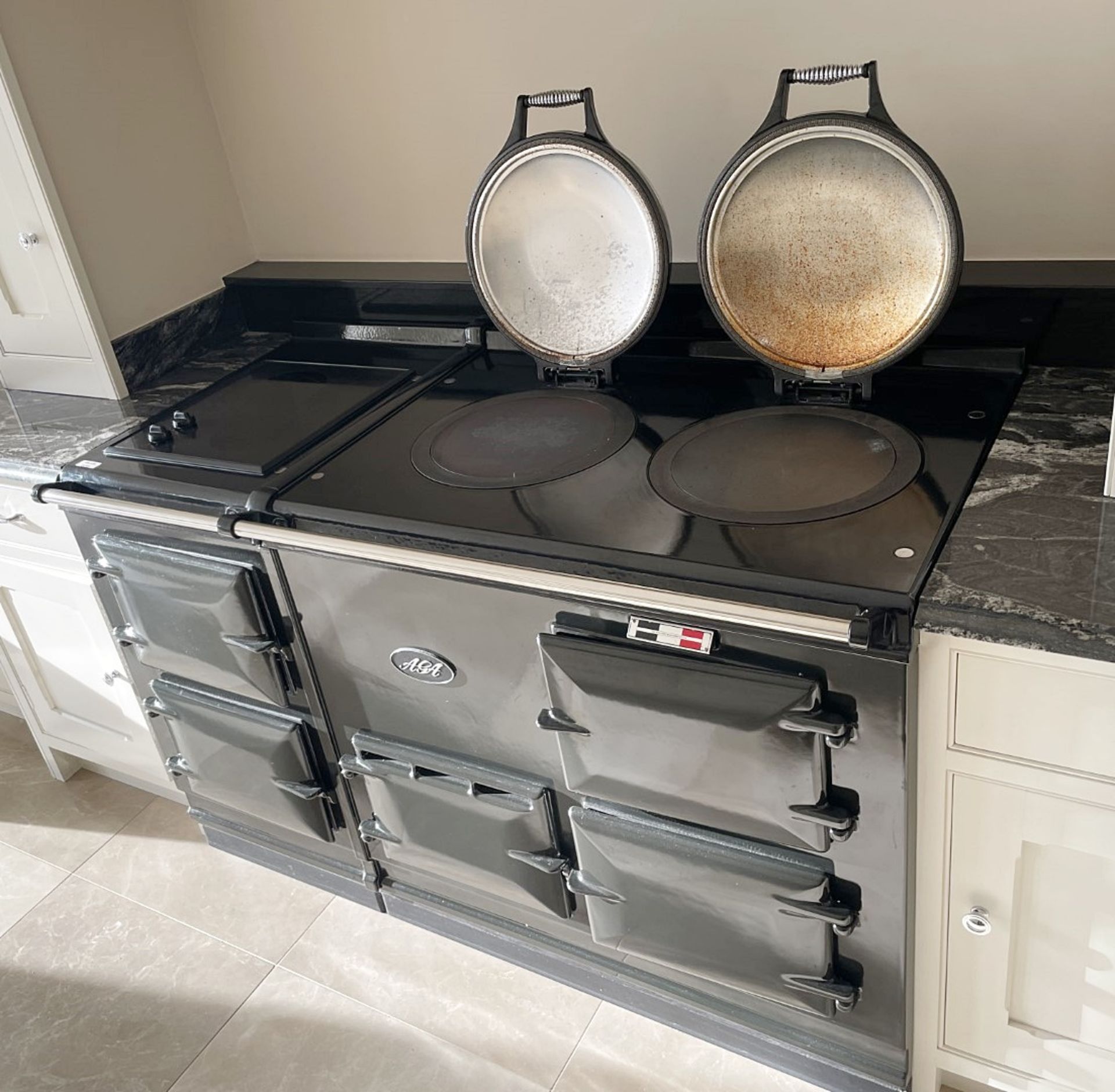 1 x AGA 4-Oven Electric Range Cooker With 2 Hot Plates, in Grey - NO VAT ON THE HAMMER - Image 3 of 99