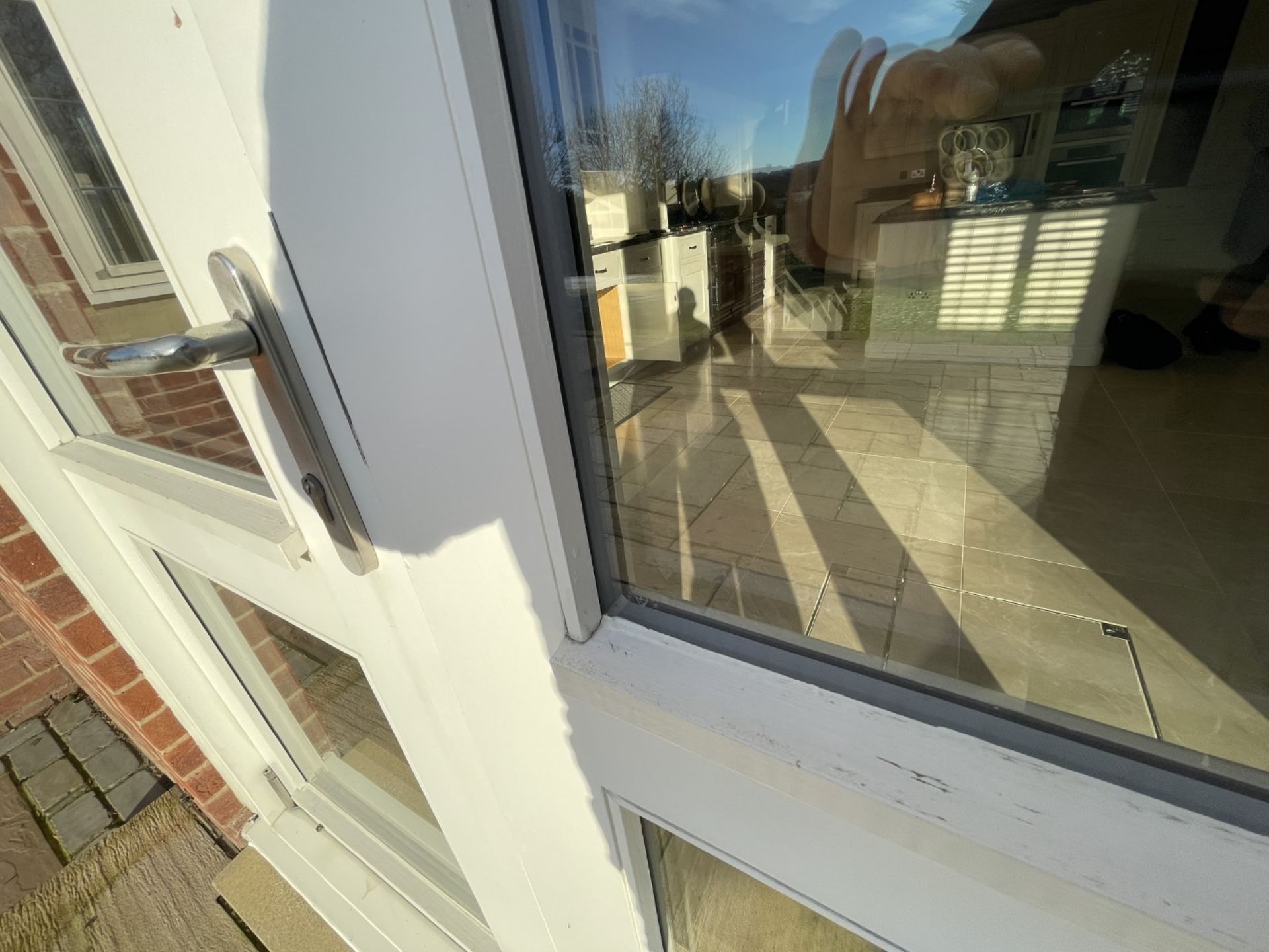 1 x 3-Panel Hardwood Timber Double Glazed Patio Door - Ref: PAN110 - NO VAT ON THE HAMMER - Image 17 of 34